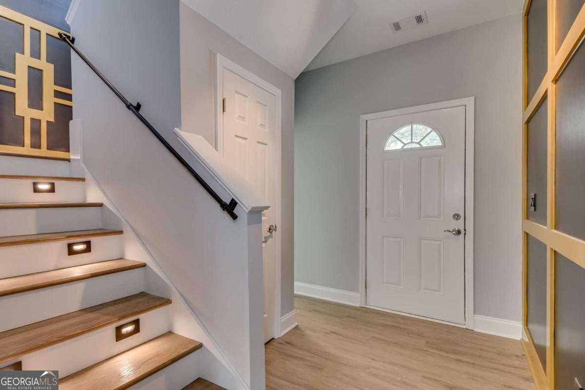 2604 Meadowbrook Drive