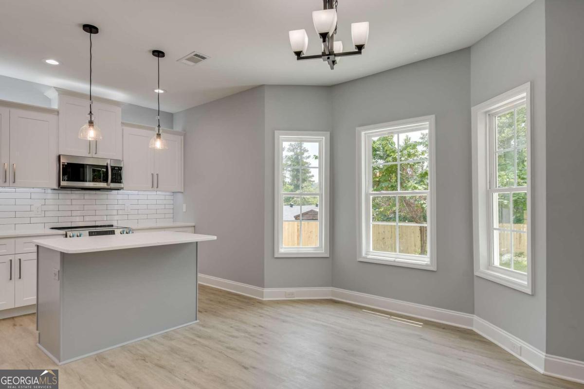 2604 Meadowbrook Drive