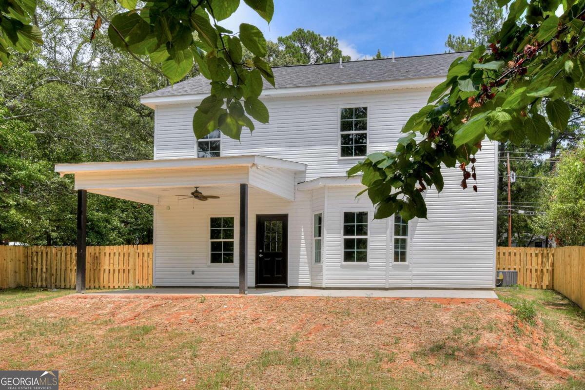 2604 Meadowbrook Drive