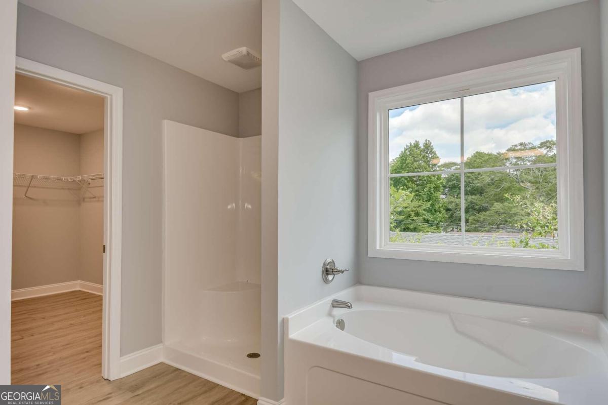 2604 Meadowbrook Drive