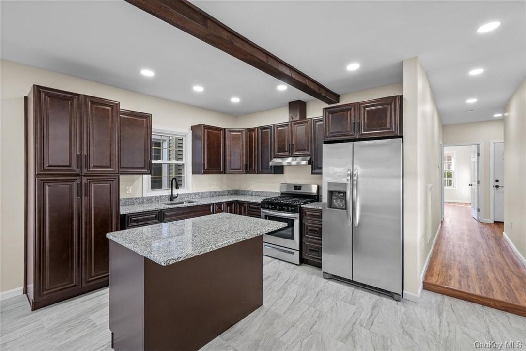 175 W Main Street Unit: 1