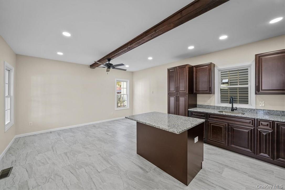175 W Main Street Unit: 1
