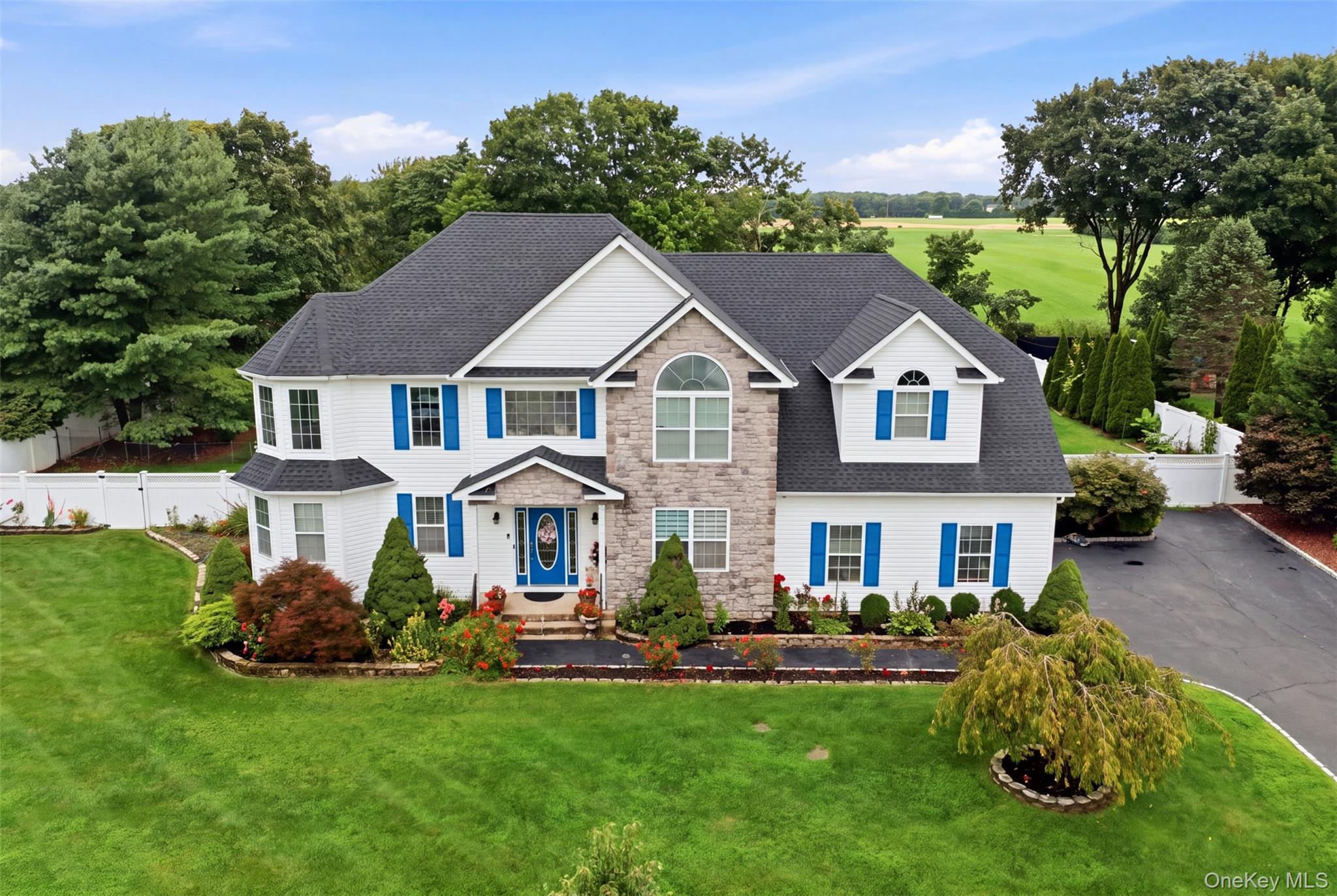 2 Sherwood Drive