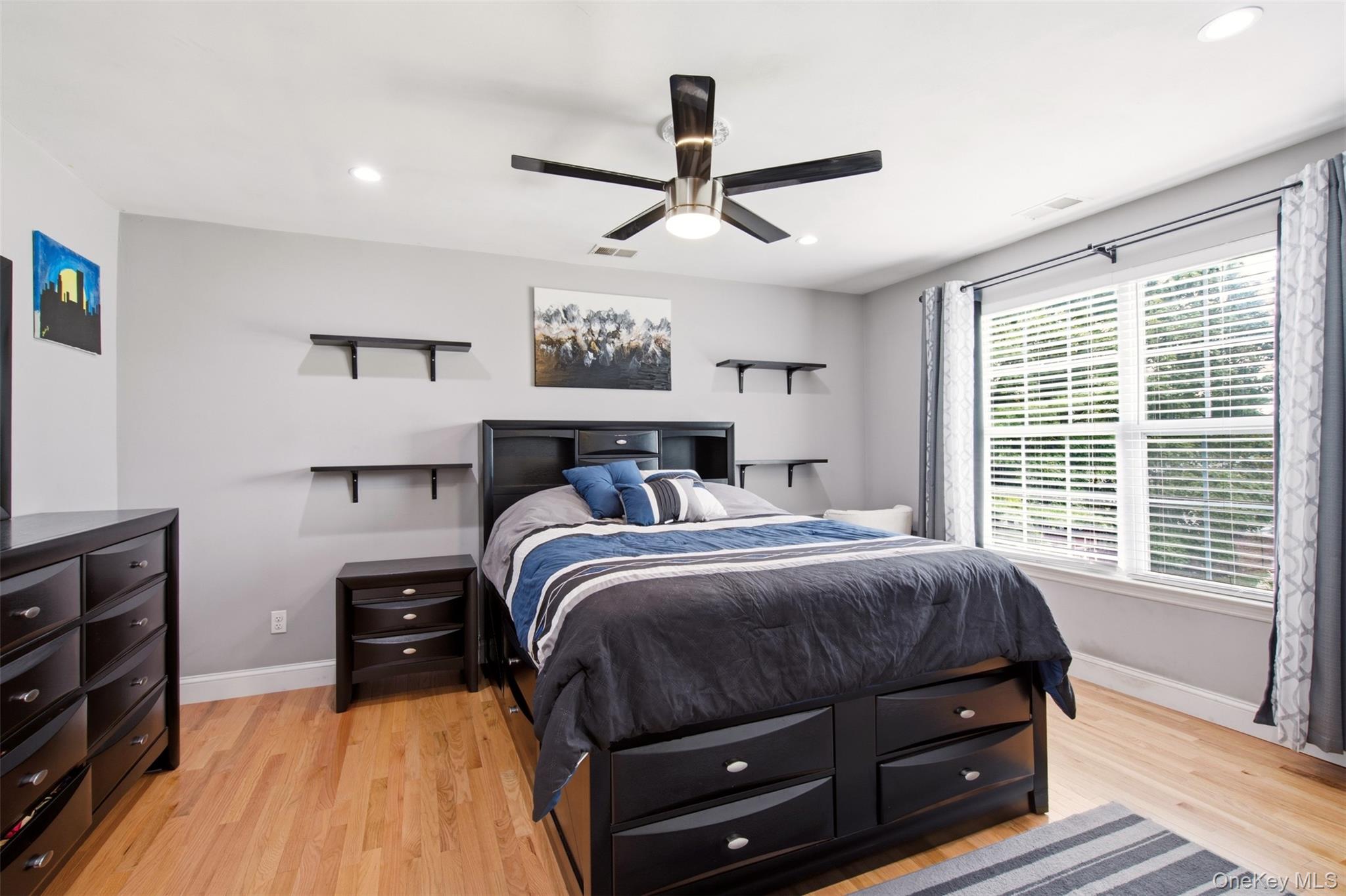 2 Sherwood Drive