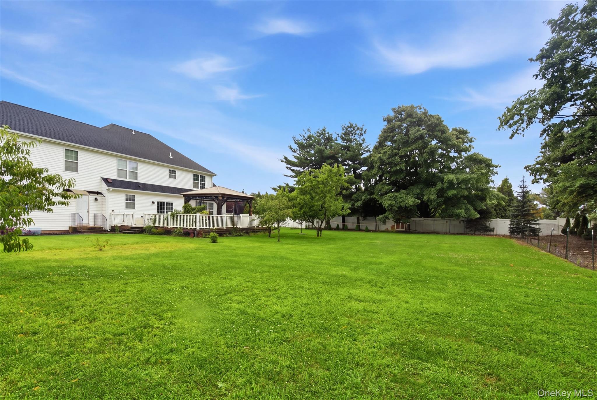 2 Sherwood Drive