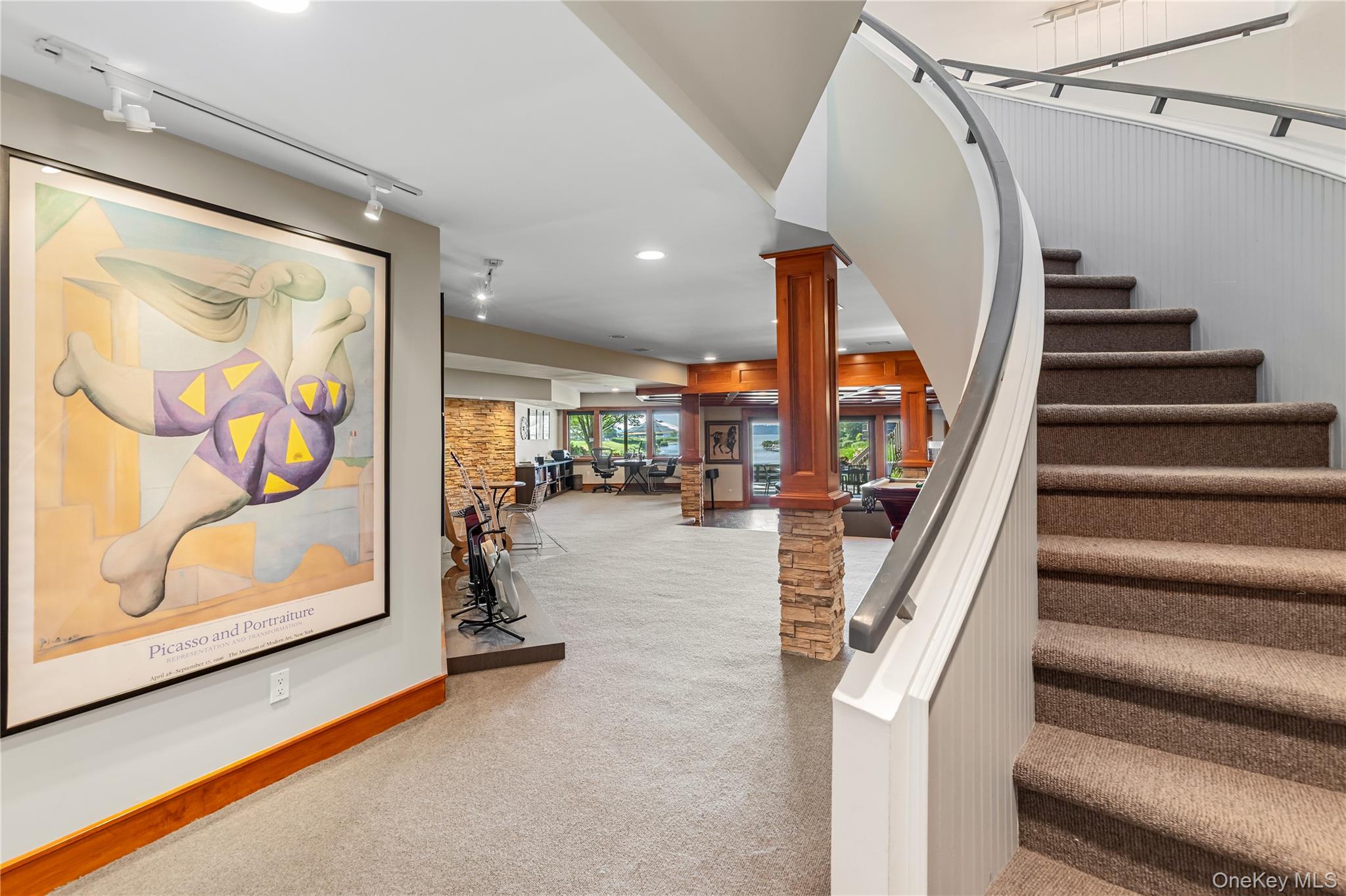15 Harbour Point Drive