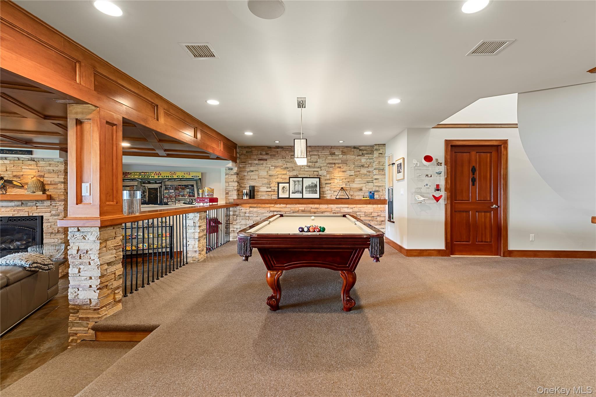 15 Harbour Point Drive