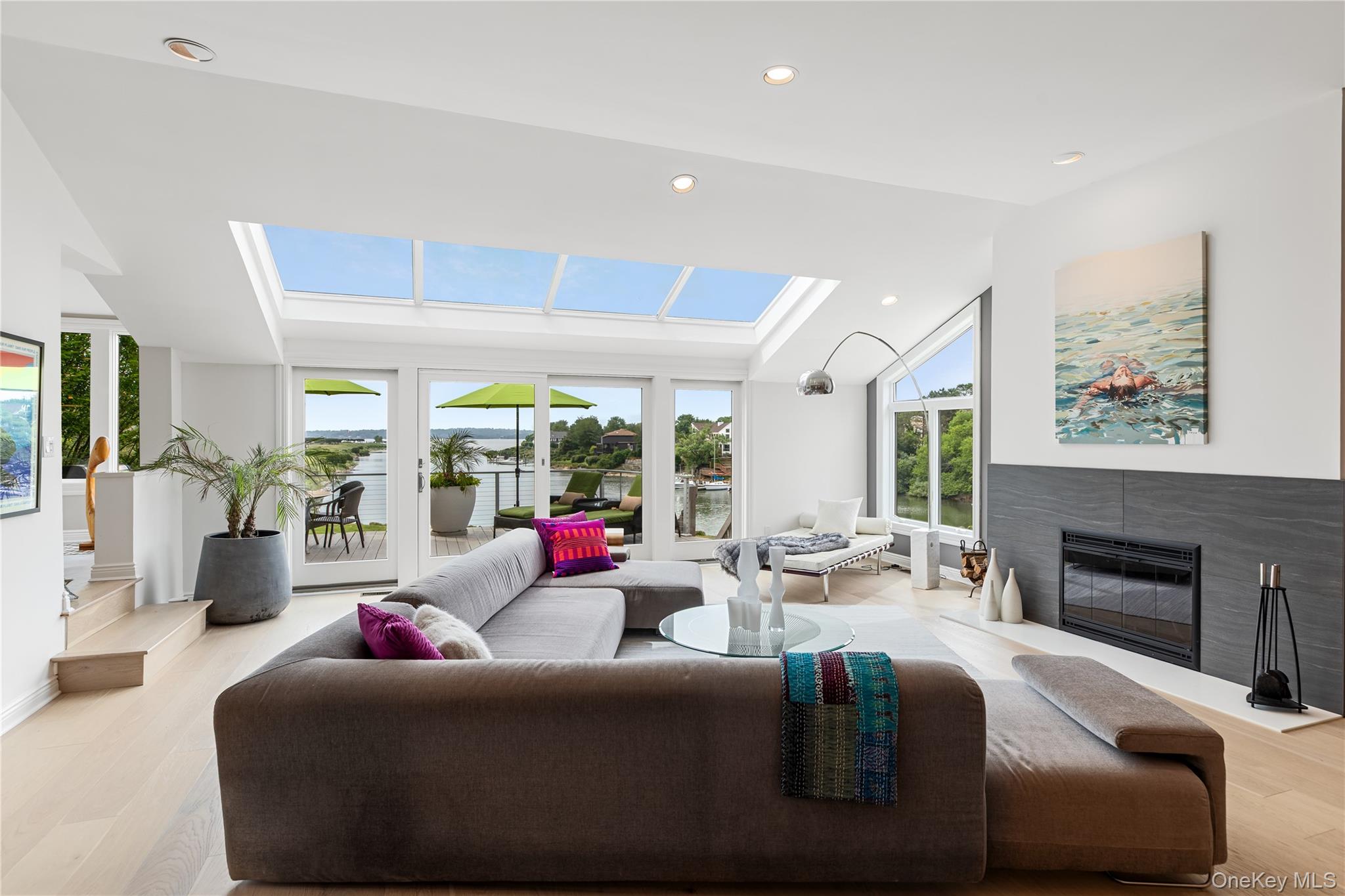 15 Harbour Point Drive