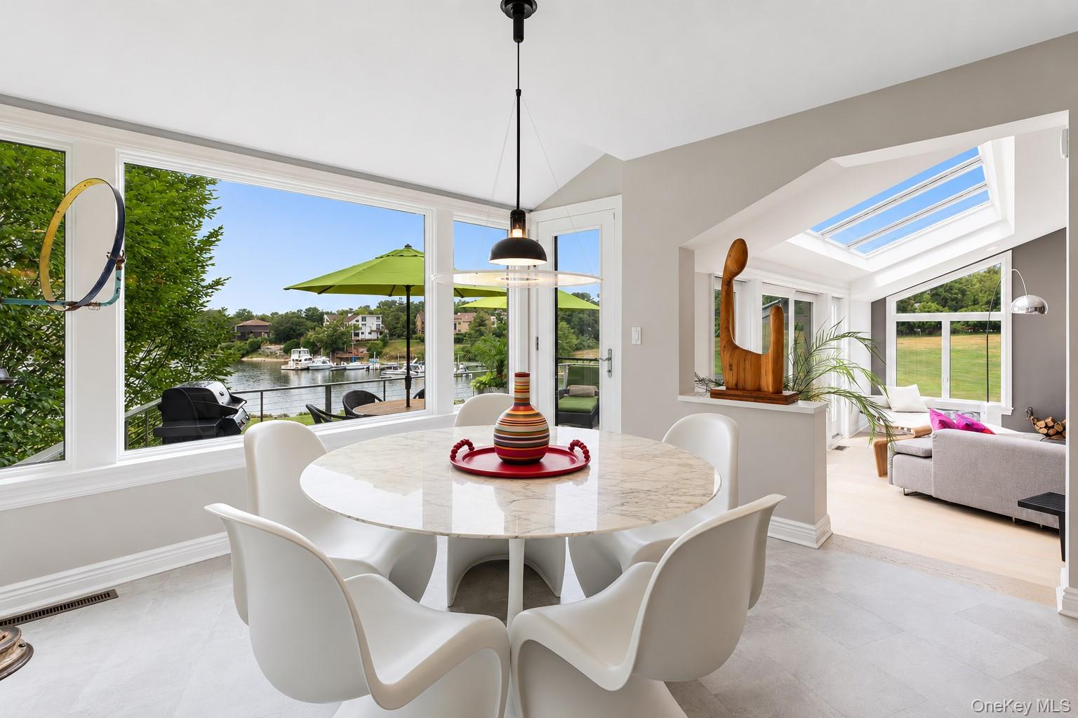 15 Harbour Point Drive