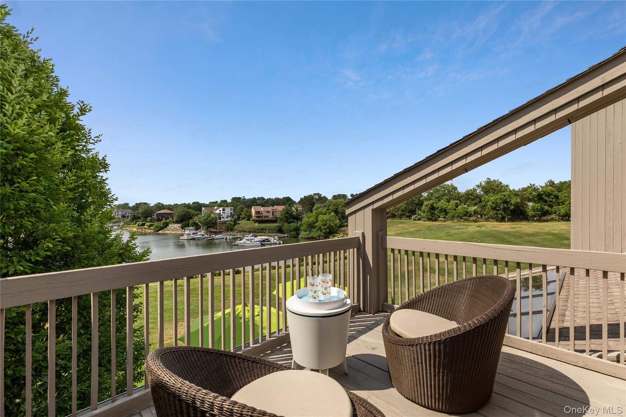 15 Harbour Point Drive