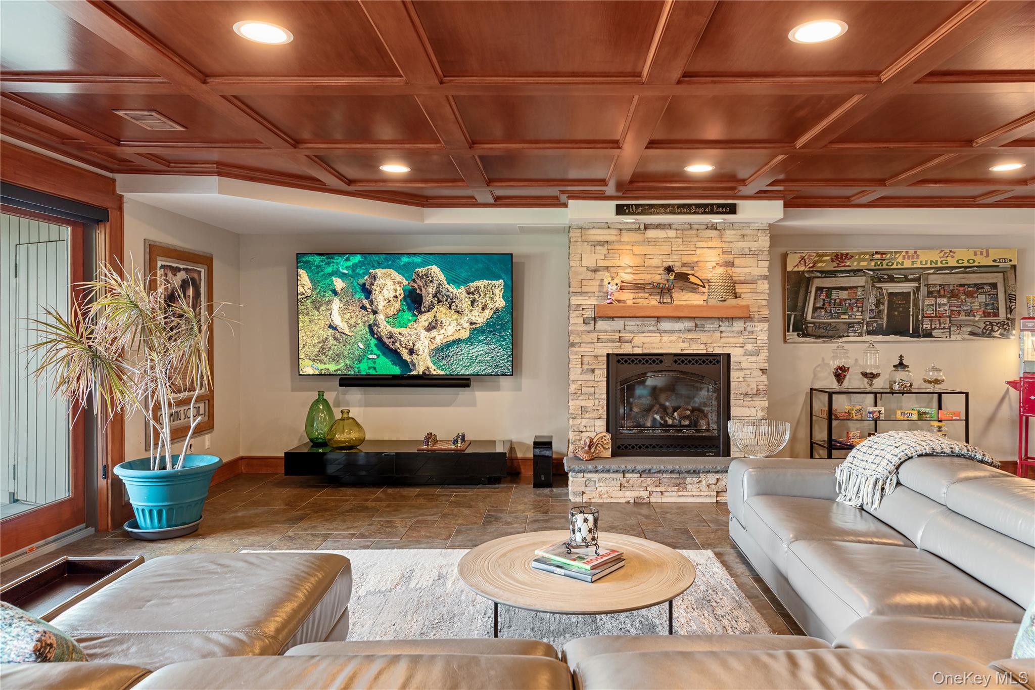 15 Harbour Point Drive