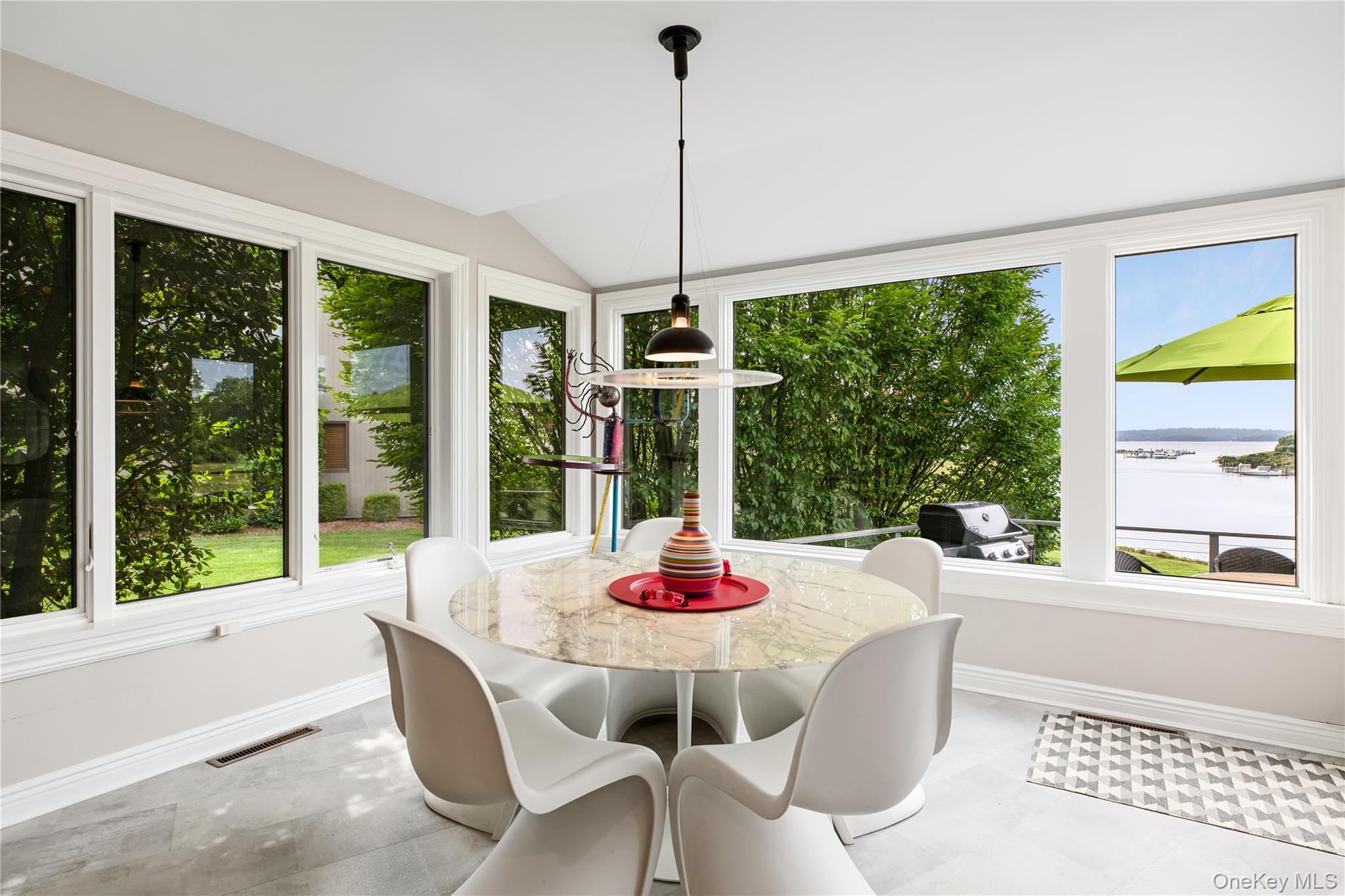 15 Harbour Point Drive