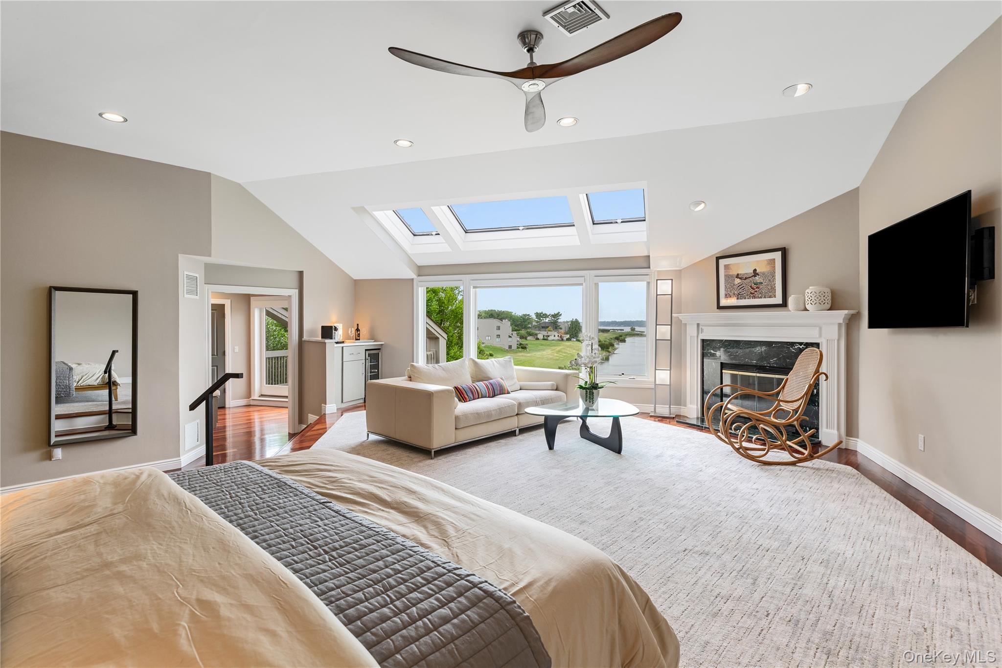 15 Harbour Point Drive