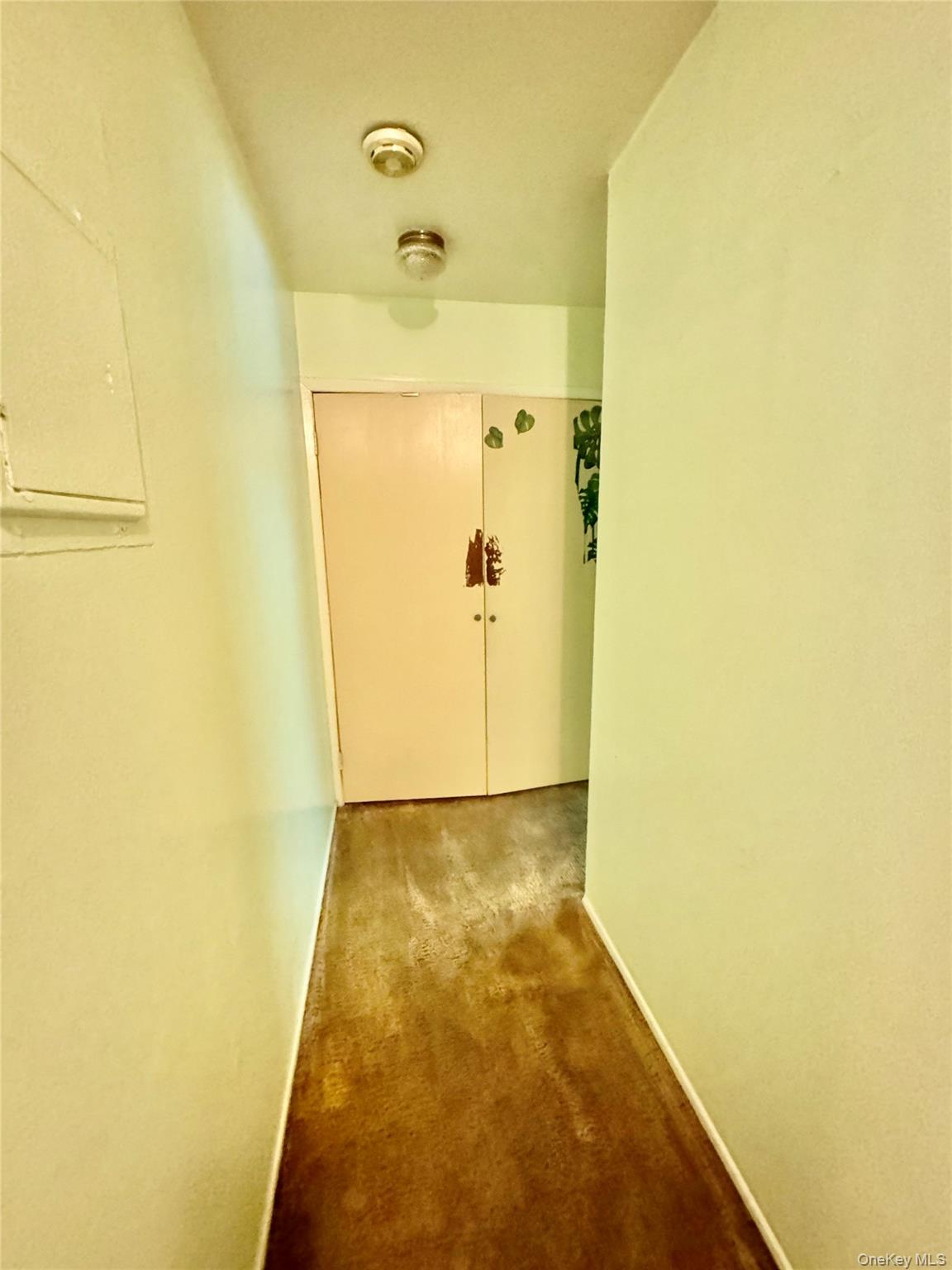 60 Coachlight Square Unit: 60