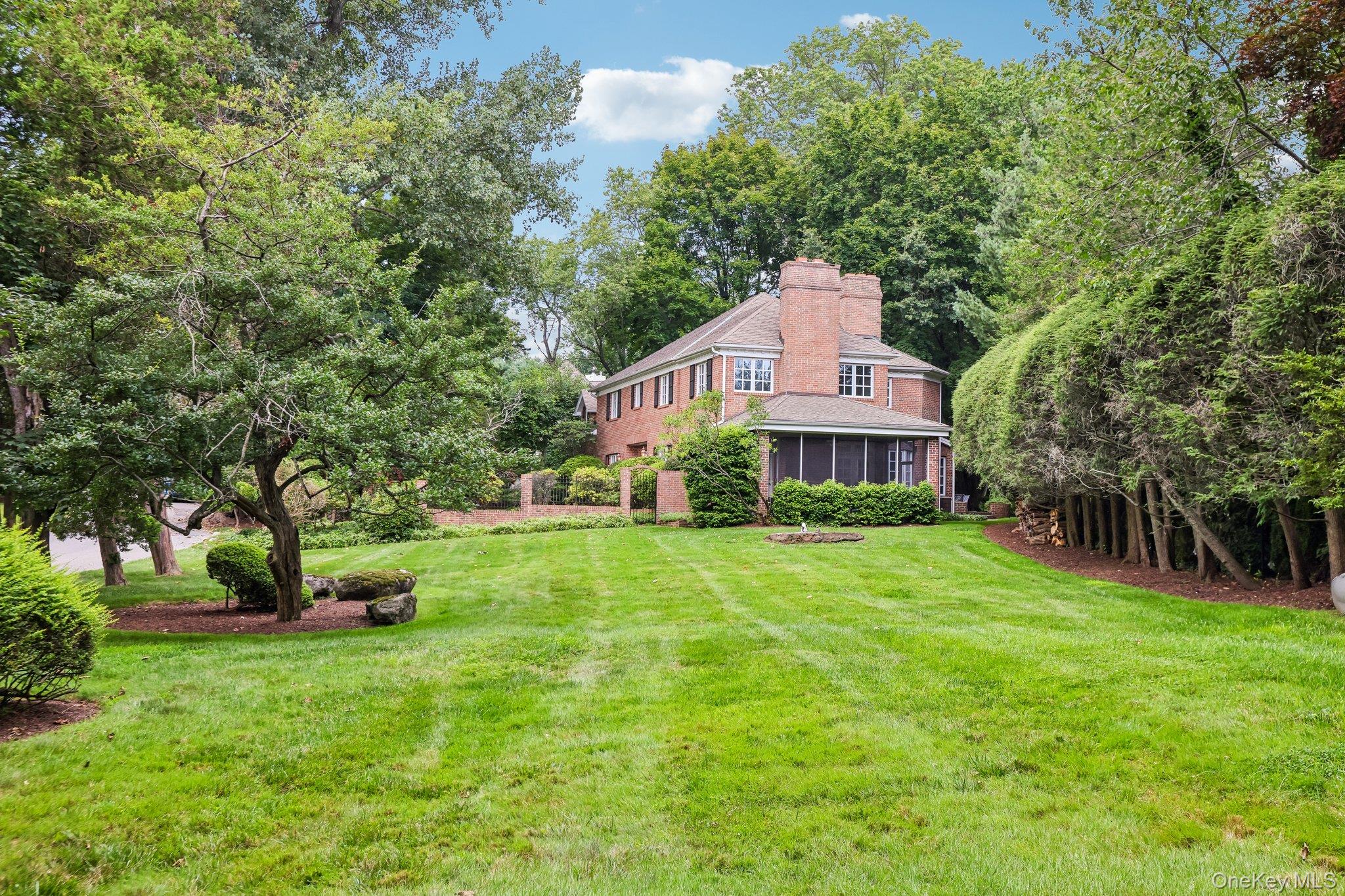 90 Greenhaven Road