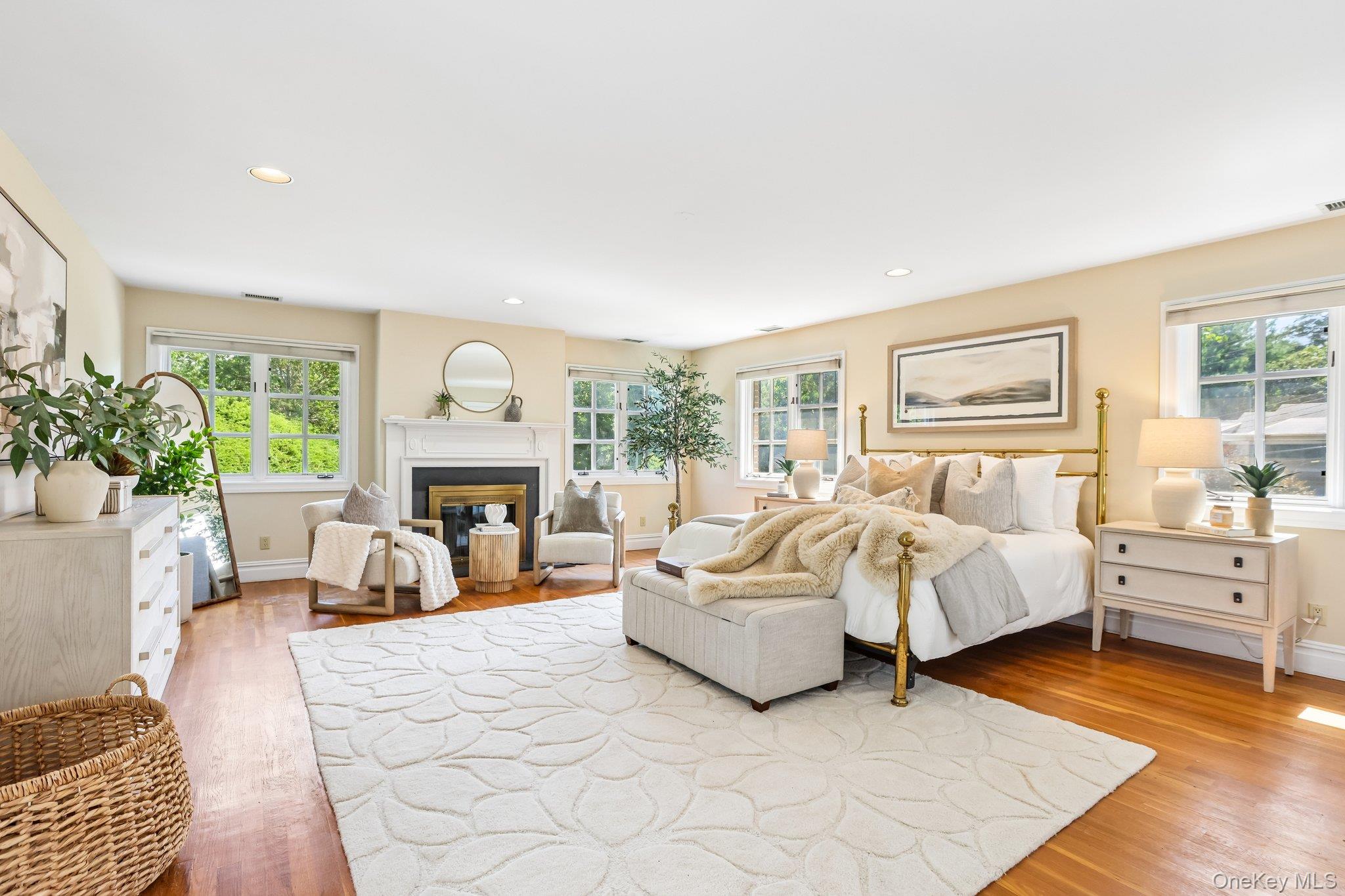 90 Greenhaven Road
