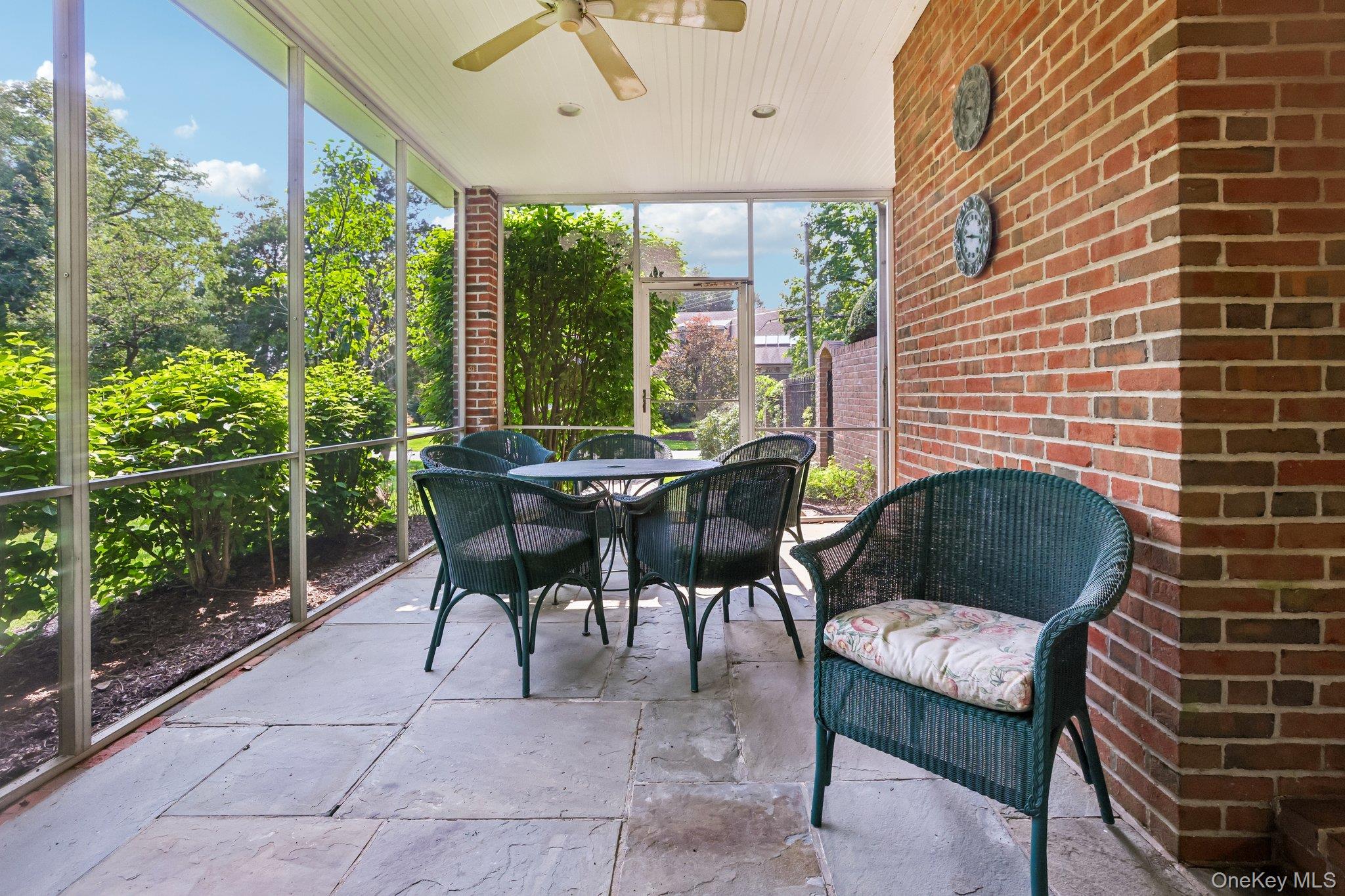 90 Greenhaven Road