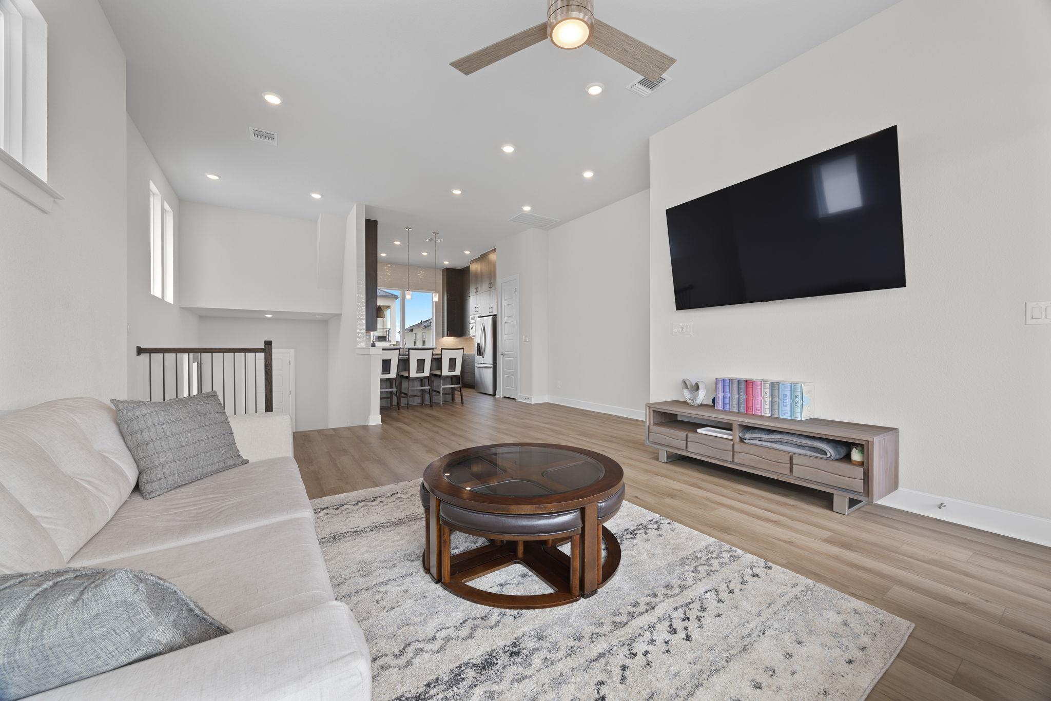 8 Doverland DR