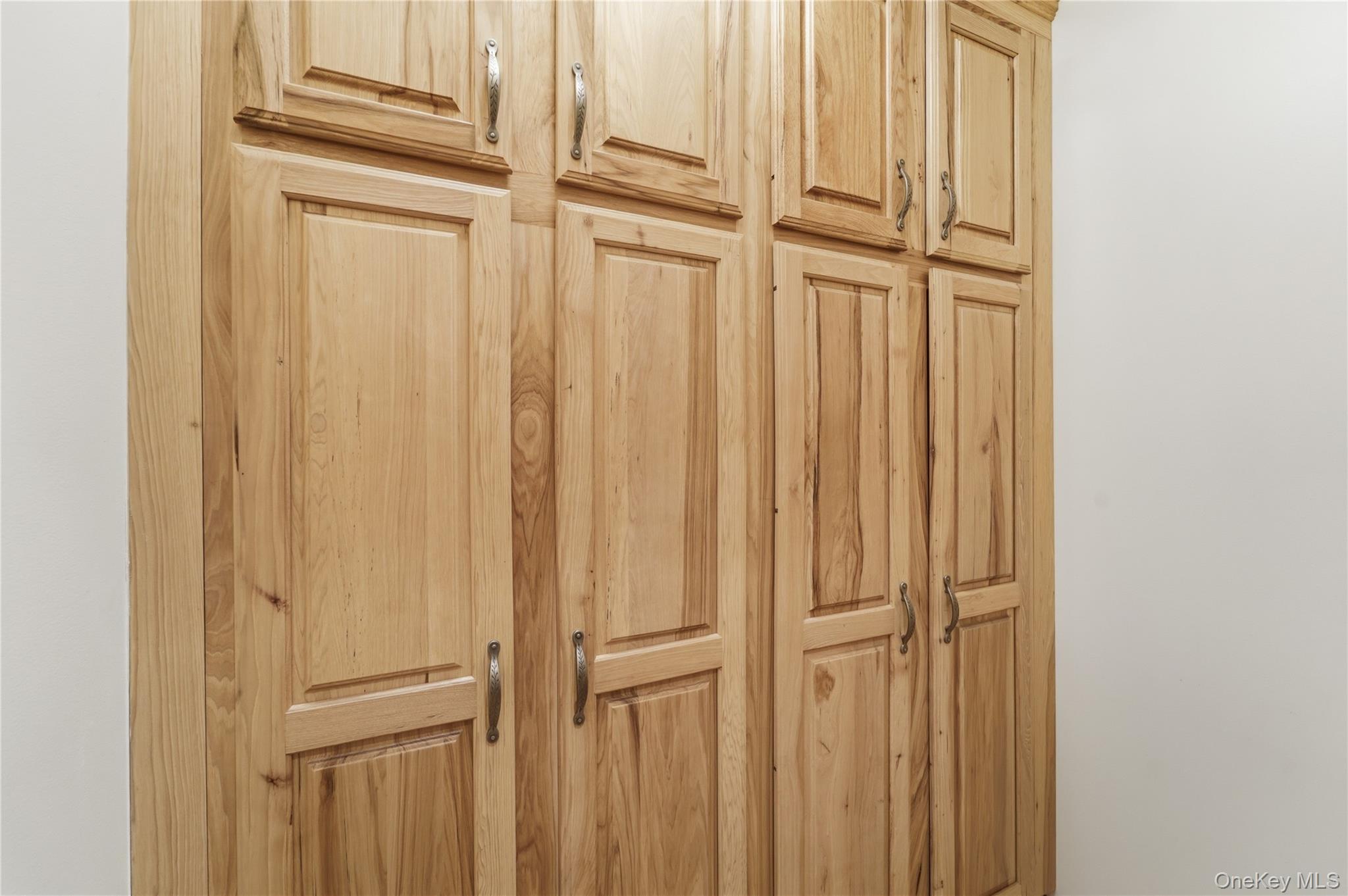 2 Park Lane Lane Unit: 4C