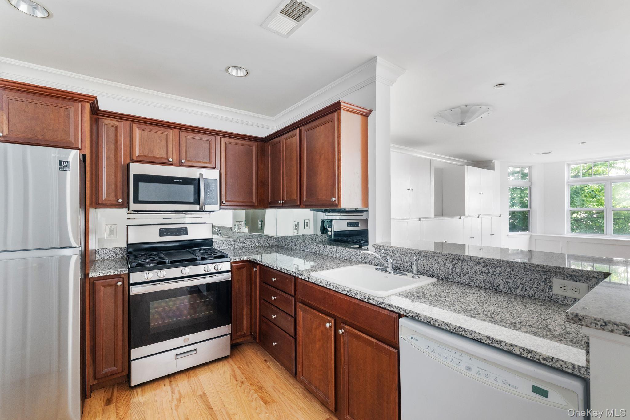 3214 Leeward Drive