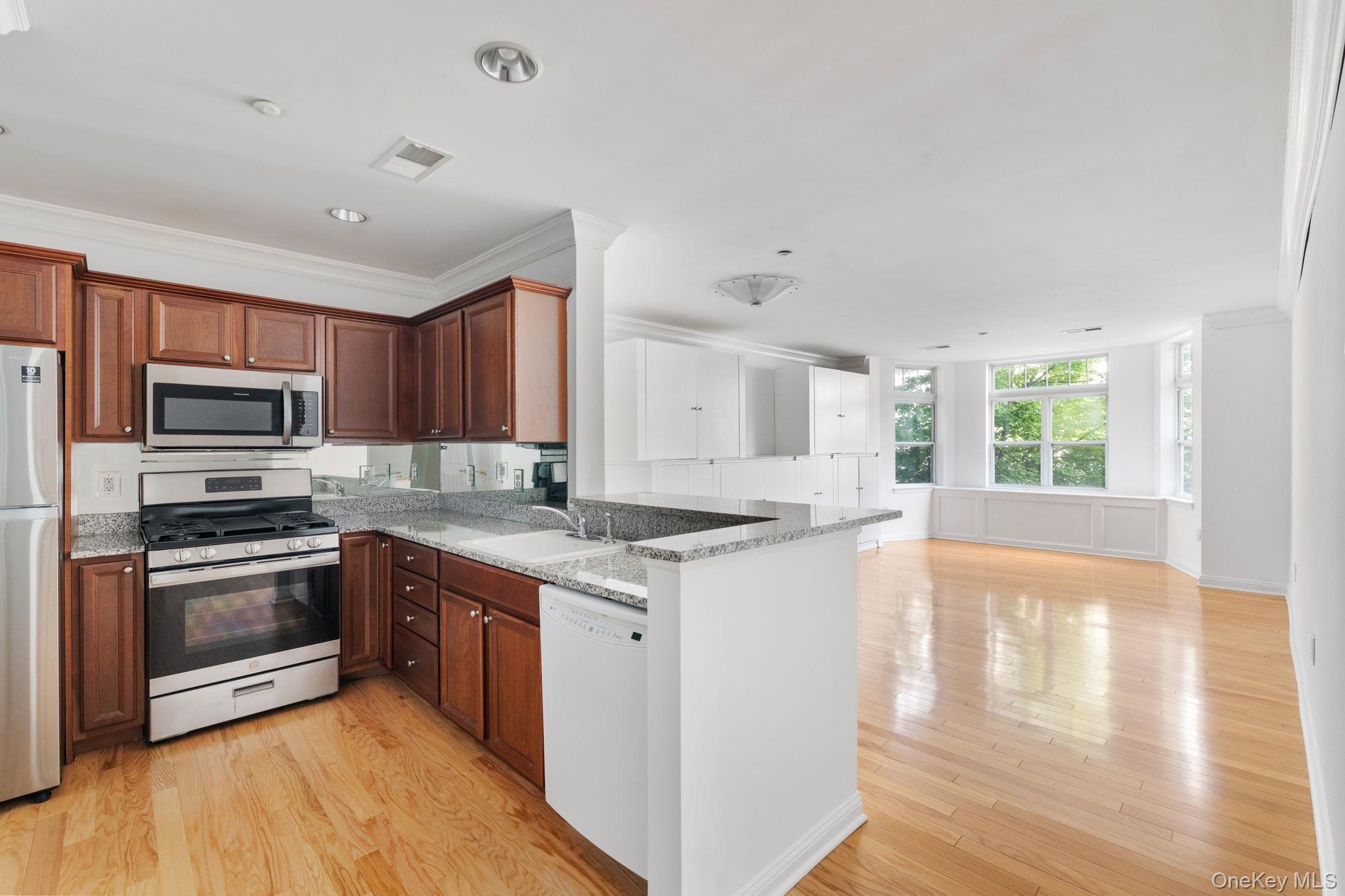 3214 Leeward Drive