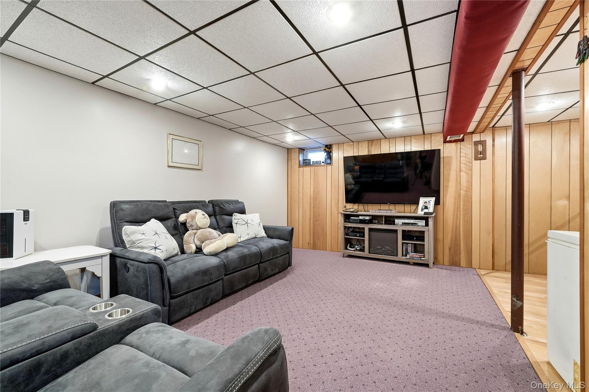 21 Broadlawn Drive