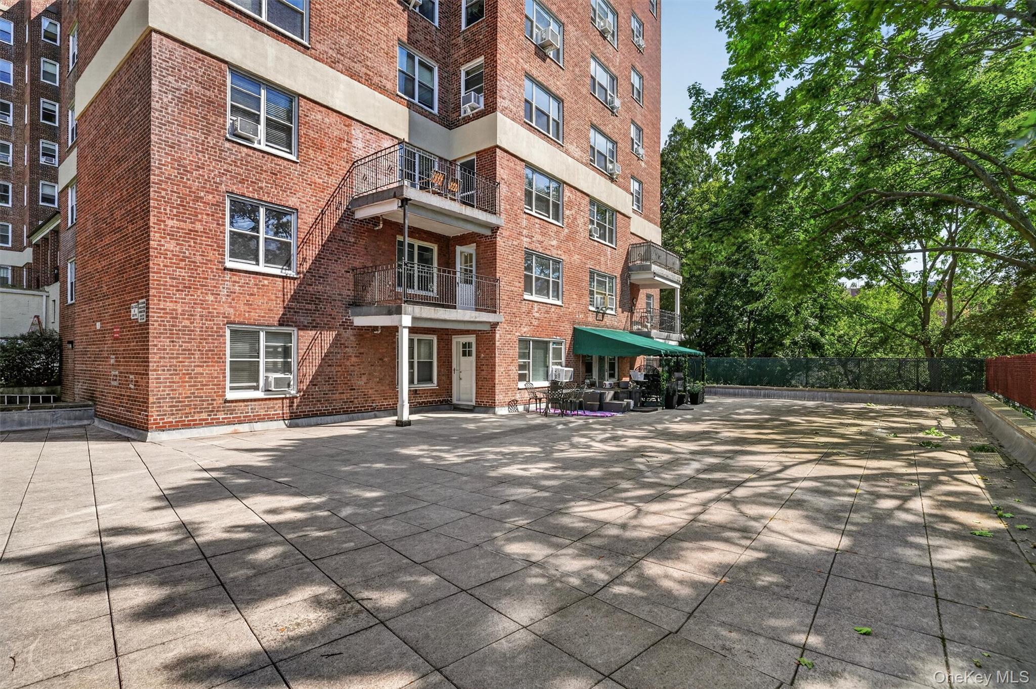280 Collins Avenue Unit: 1A