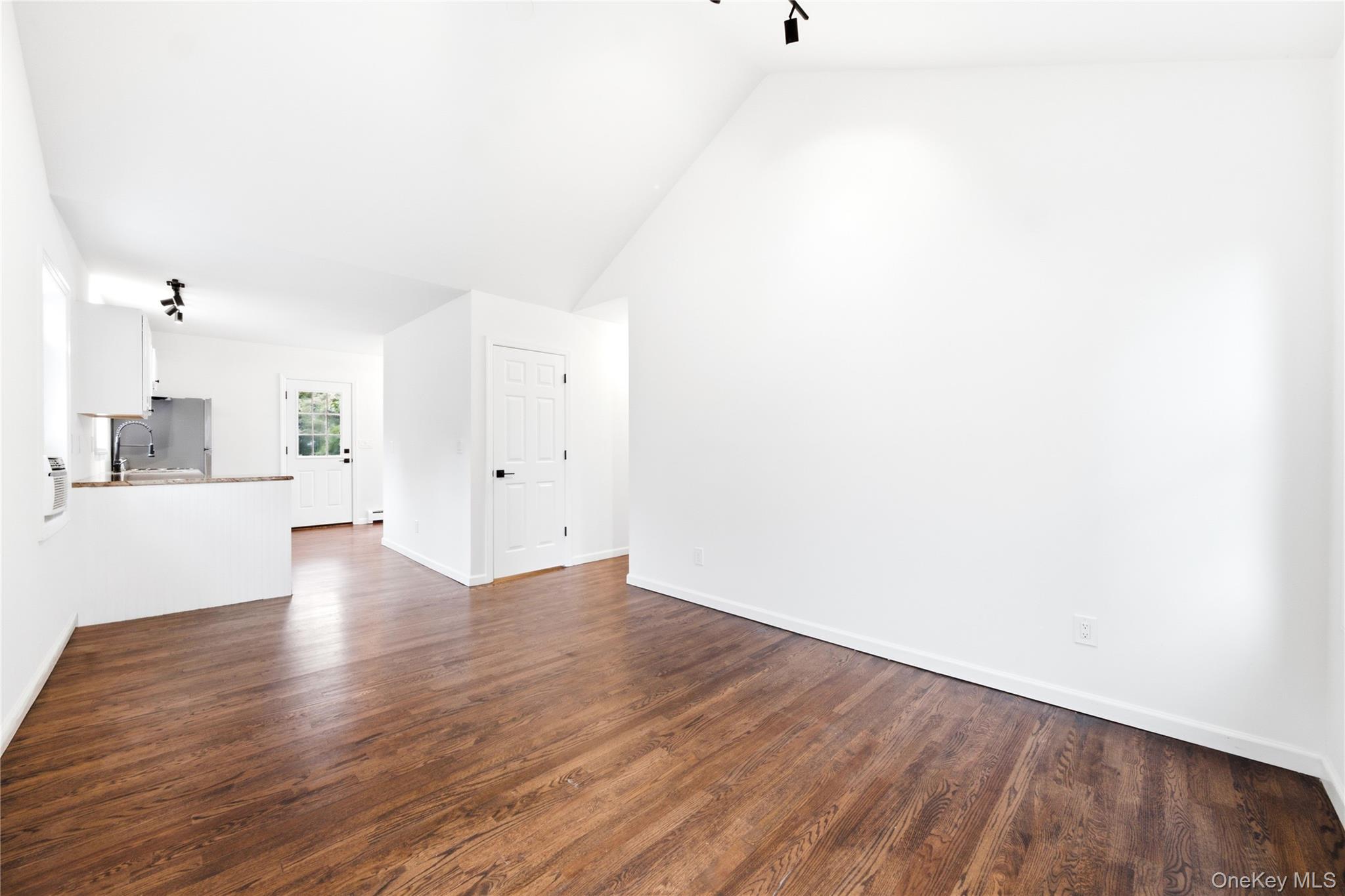 34 Whitestone Road