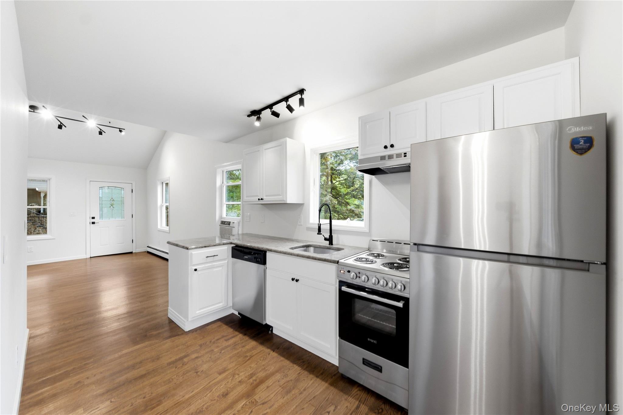 34 Whitestone Road