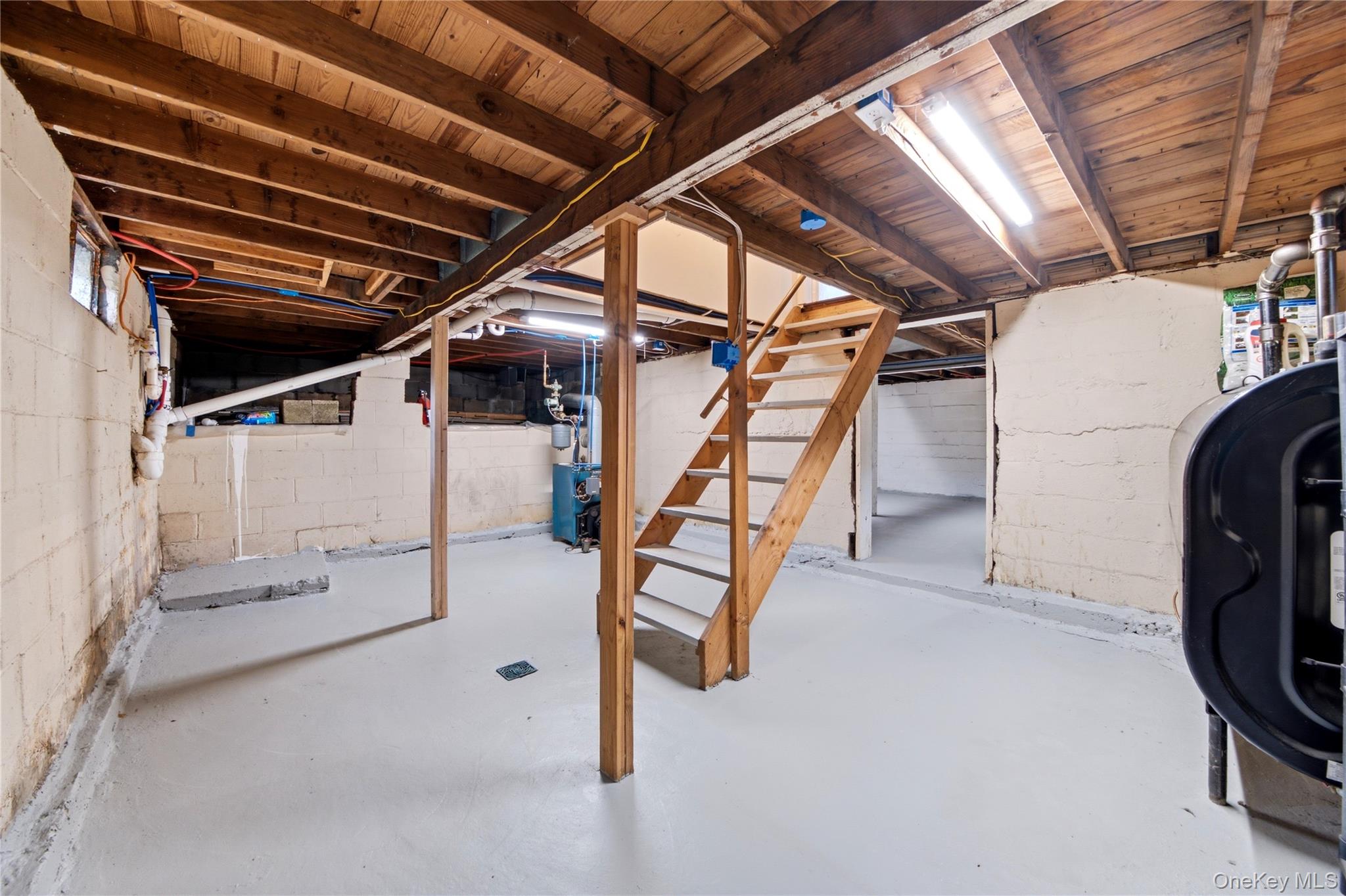 34 Whitestone Road