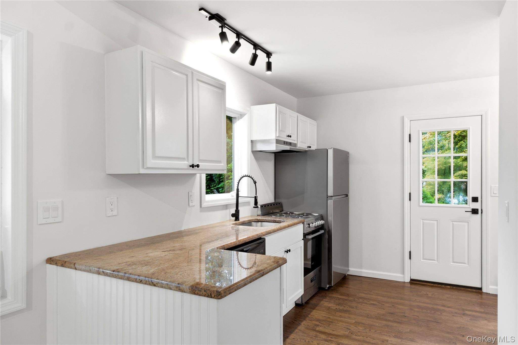 34 Whitestone Road