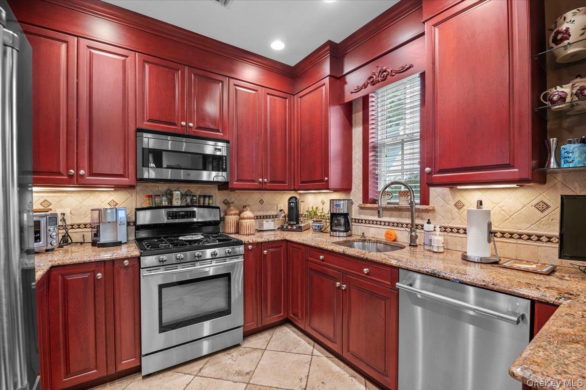 559 Bardini Drive