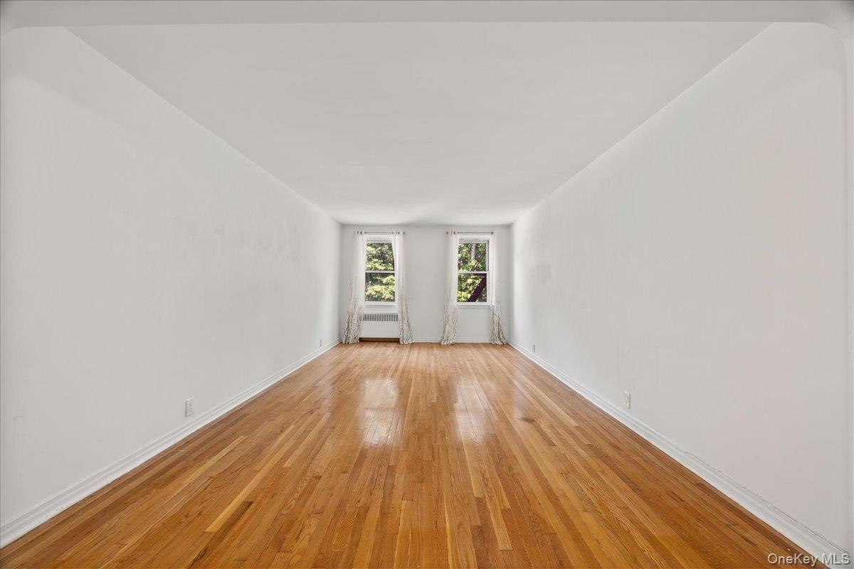 821 Bronx River Road Unit: 4D