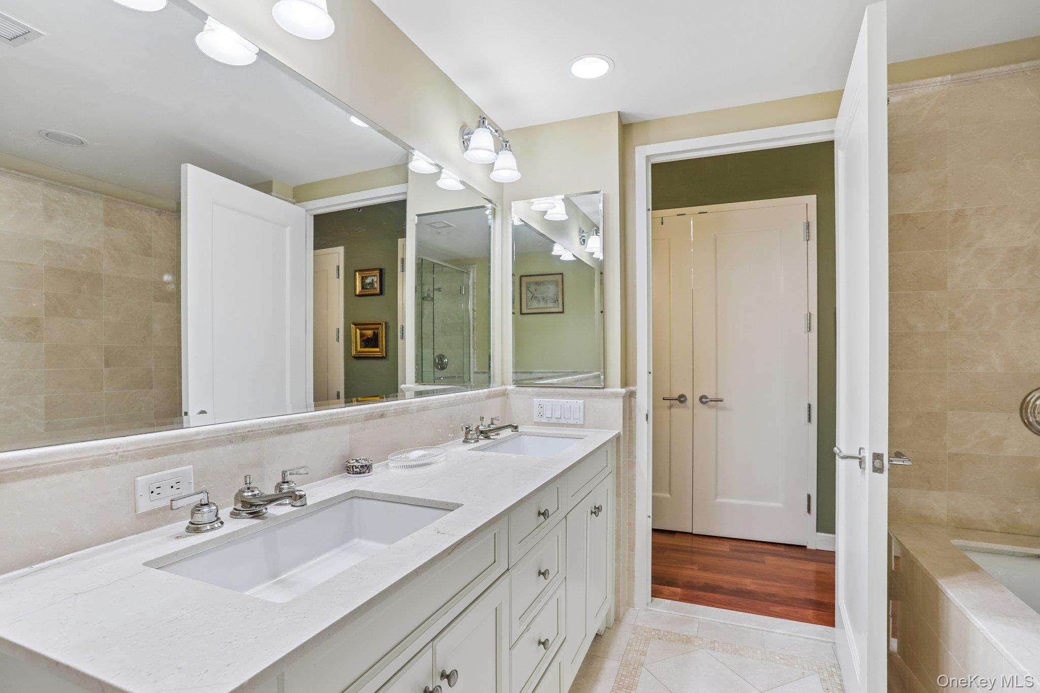 10 City Place Unit: 9C