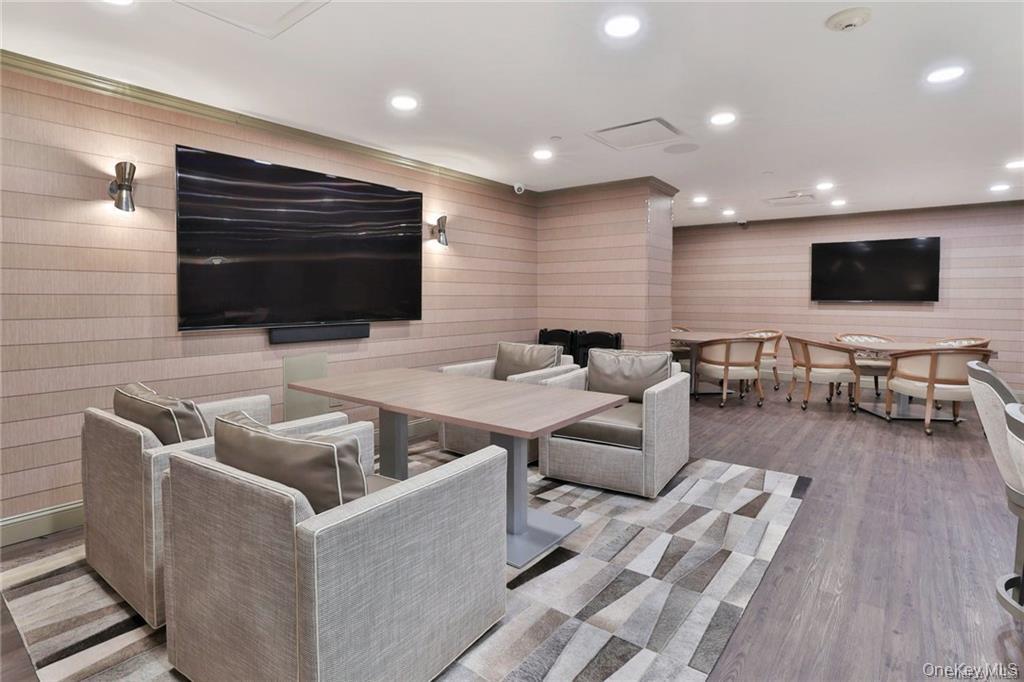 10 City Place Unit: 9C