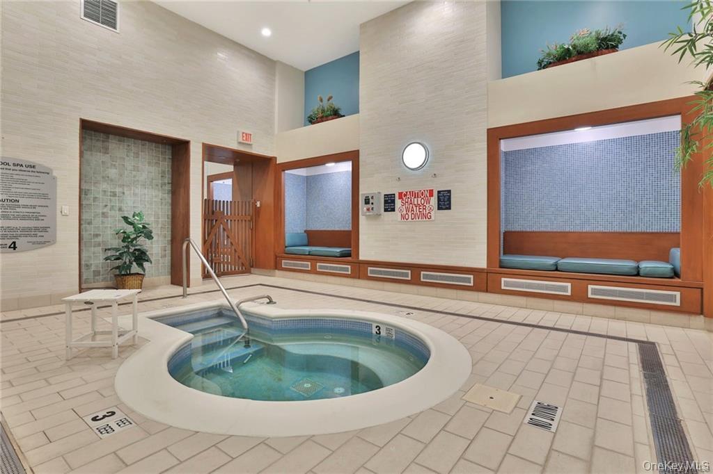 10 City Place Unit: 9C