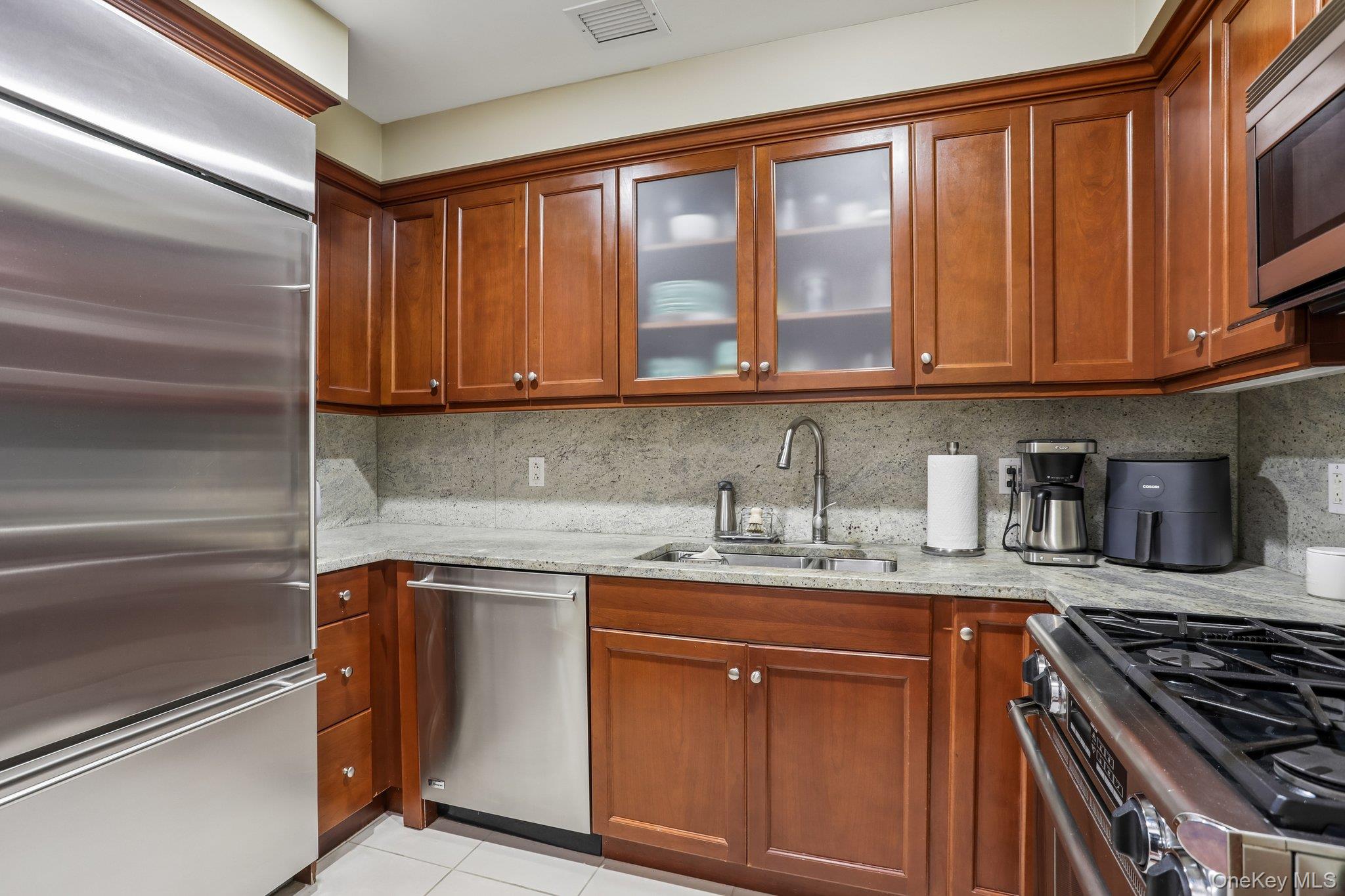 10 City Place Unit: 9C