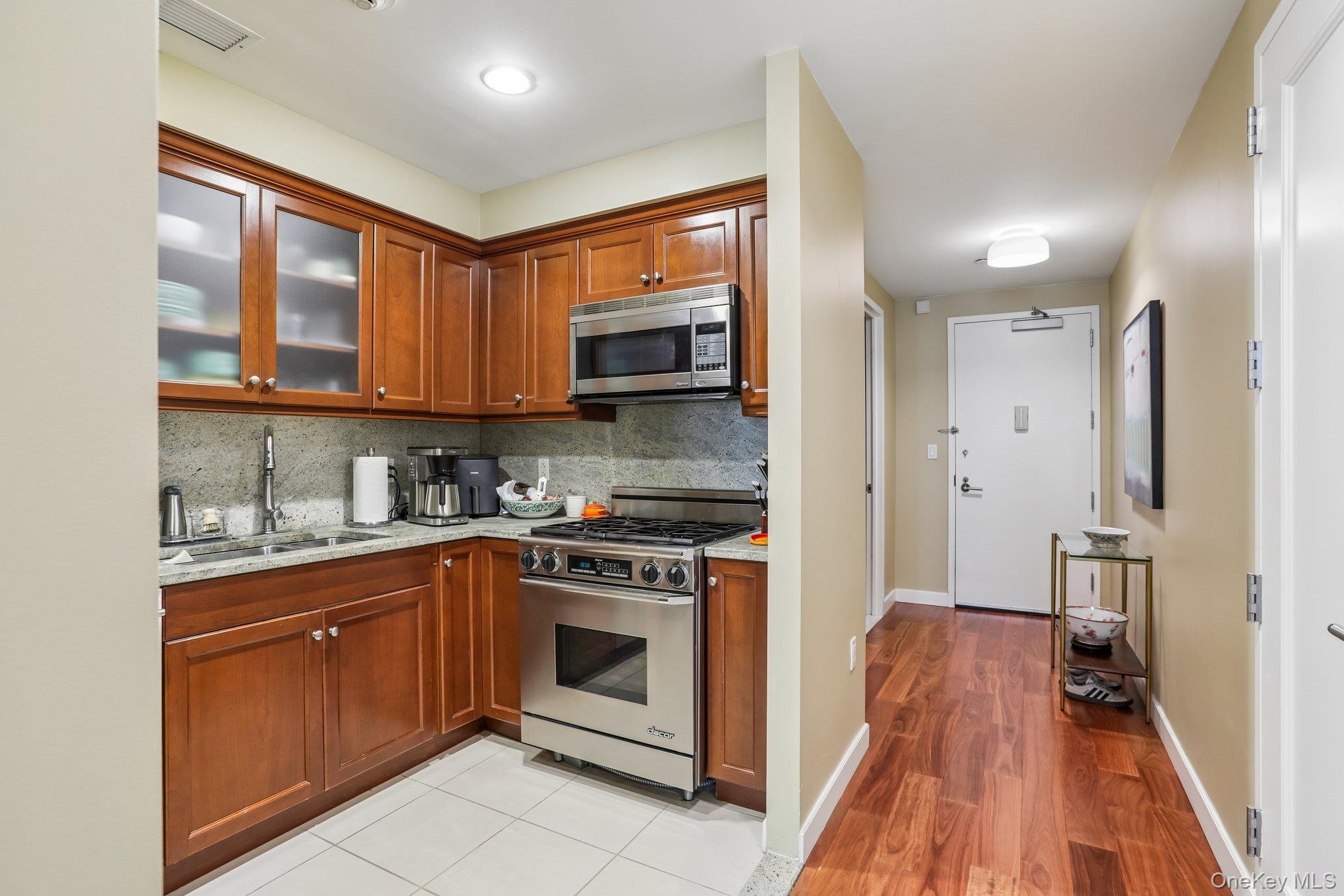 10 City Place Unit: 9C