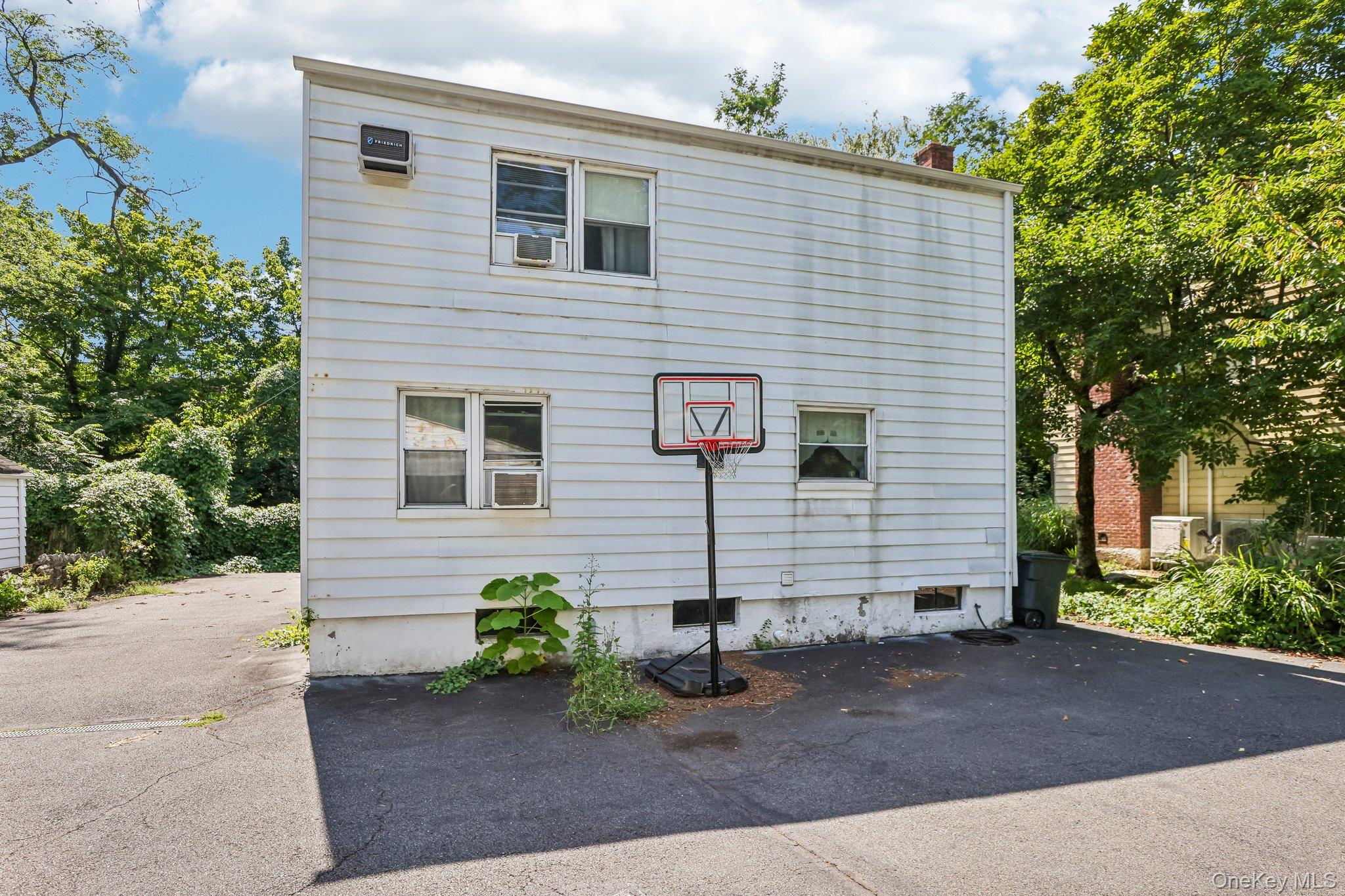 12 Bryn Mawr Parkway