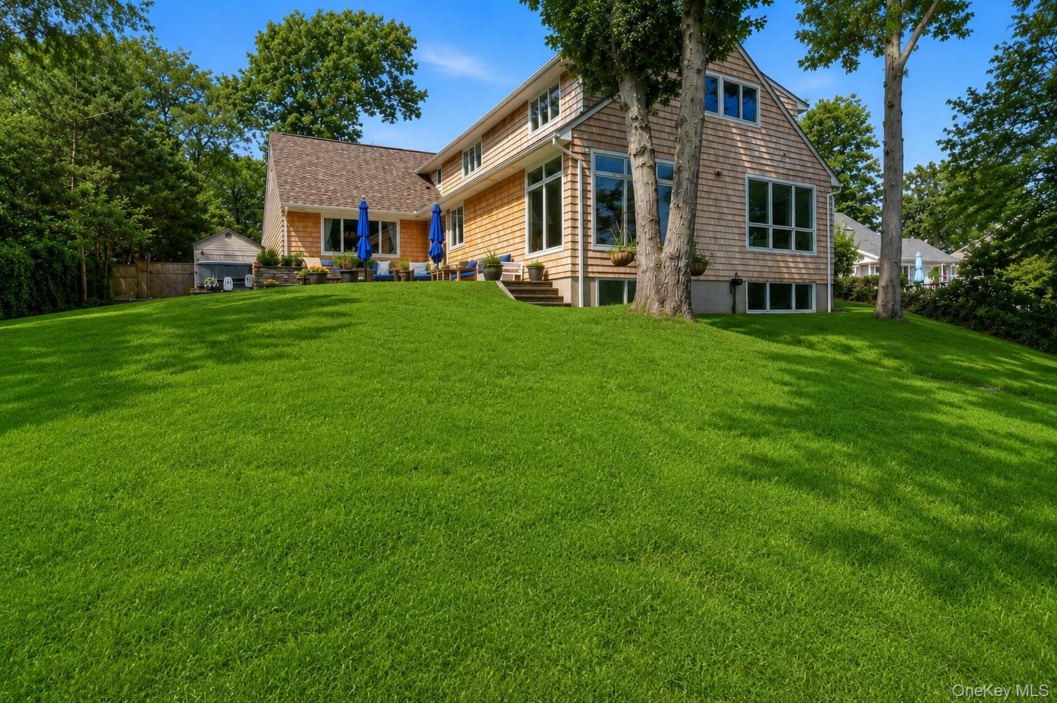 107 Lake Shore Drive