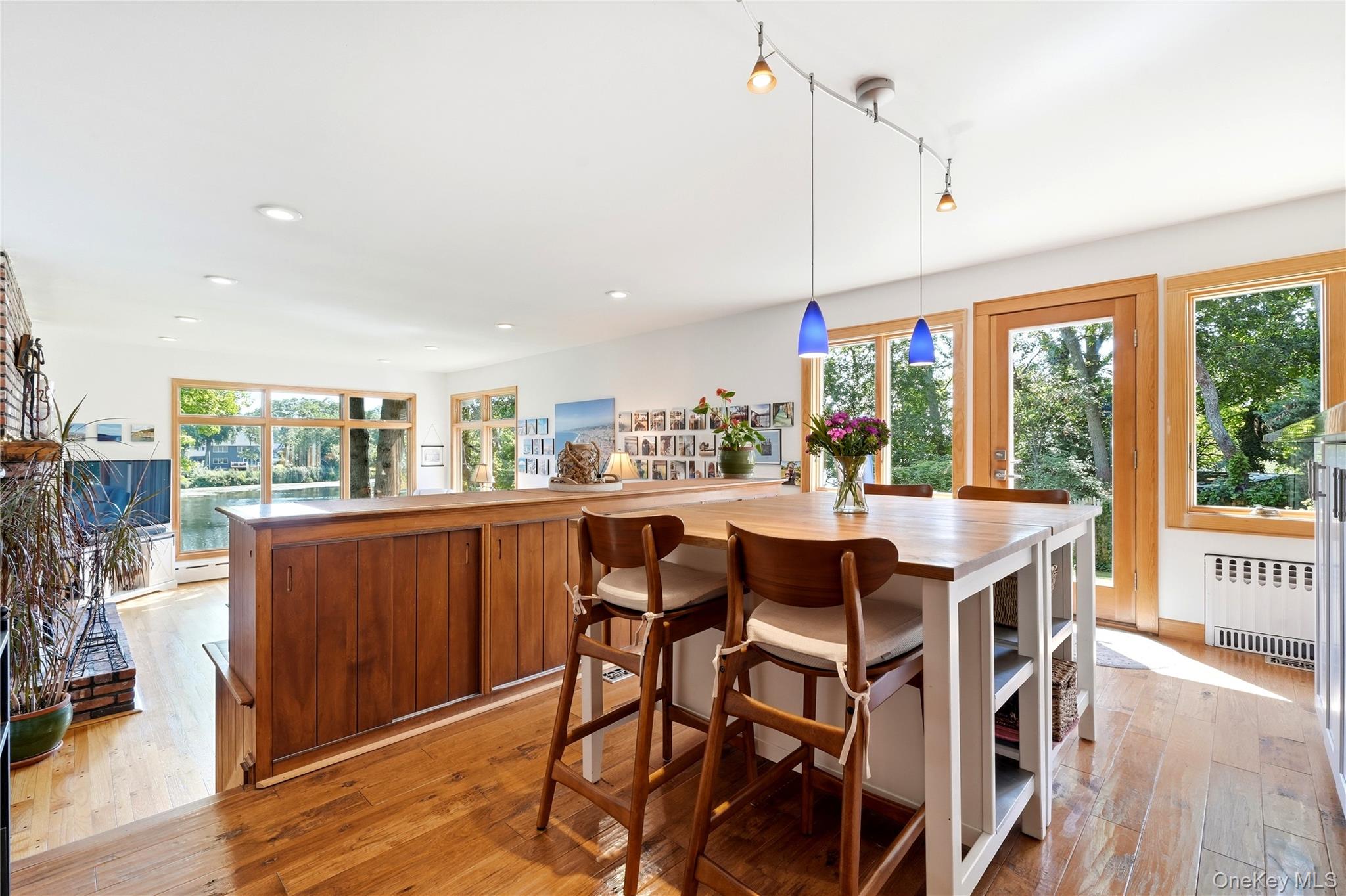 107 Lake Shore Drive