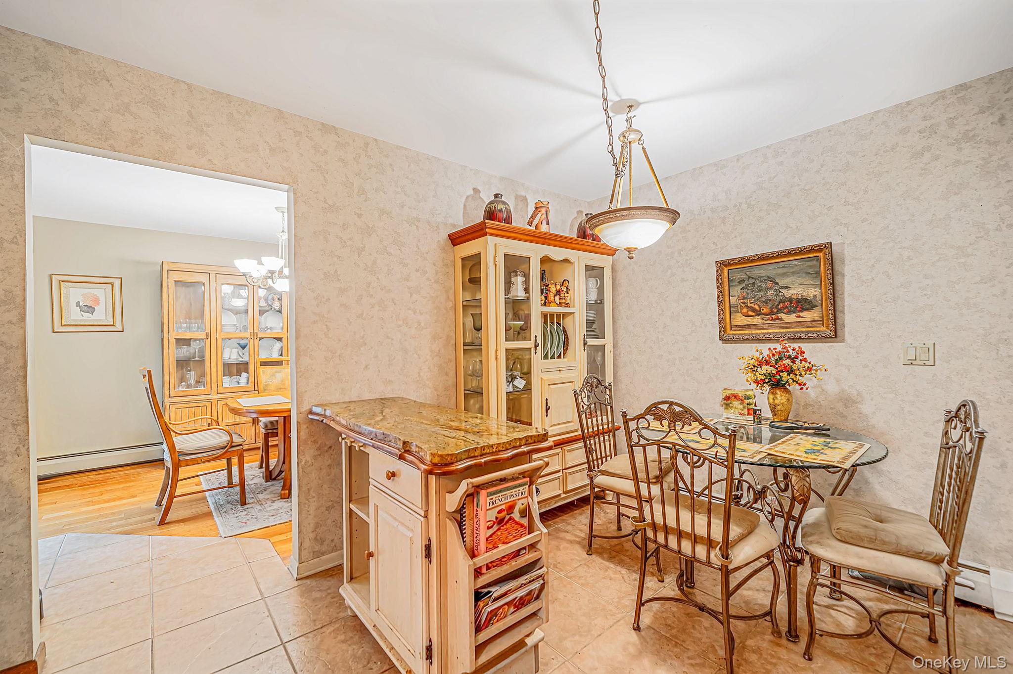 107 W Farm Drive