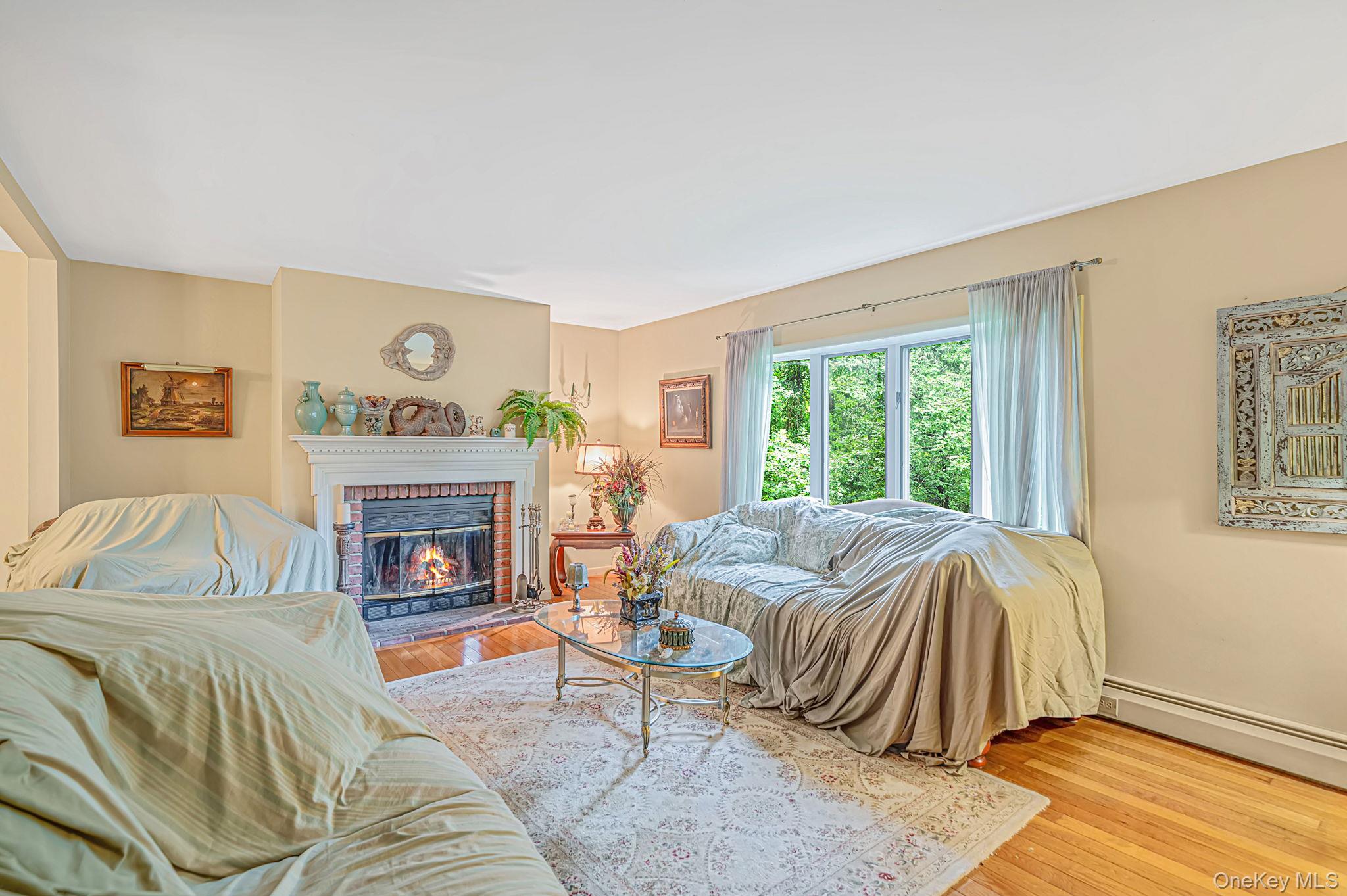 107 W Farm Drive