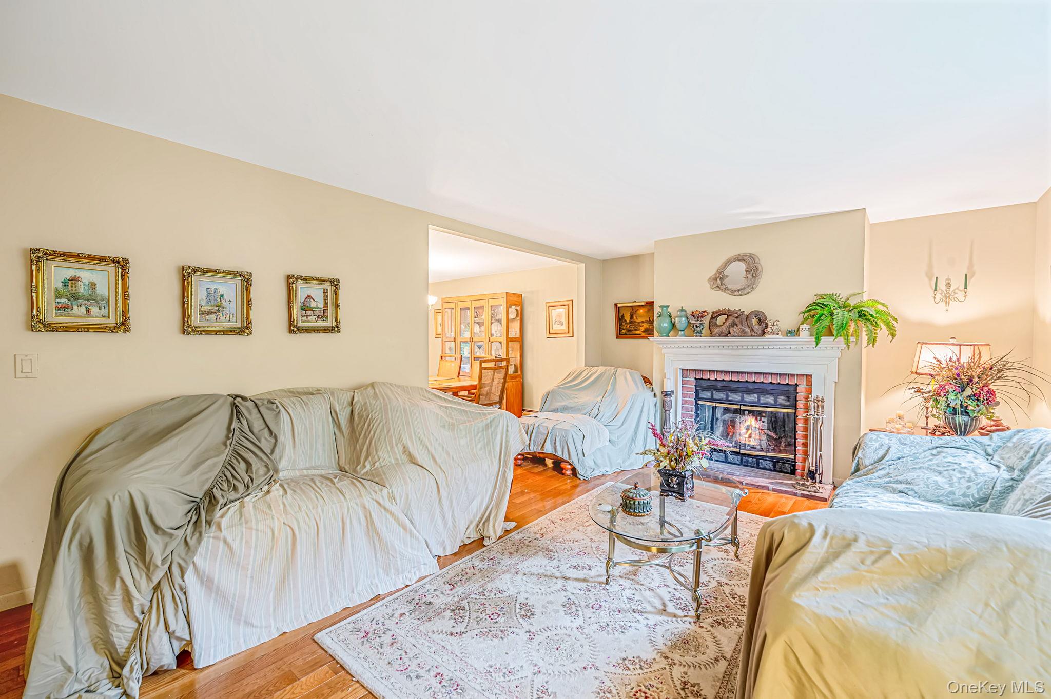 107 W Farm Drive