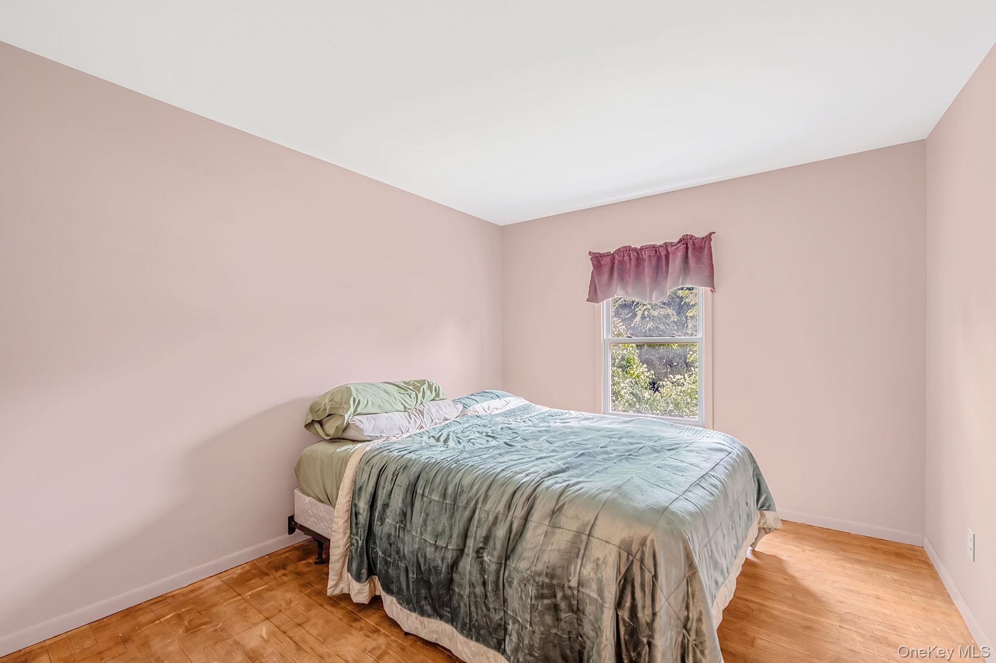 107 W Farm Drive