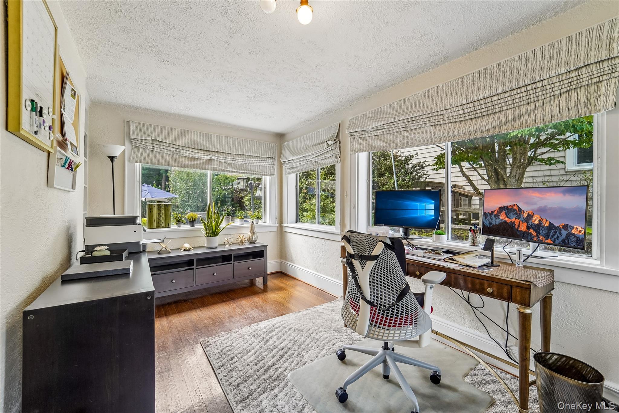7 Parkview Court