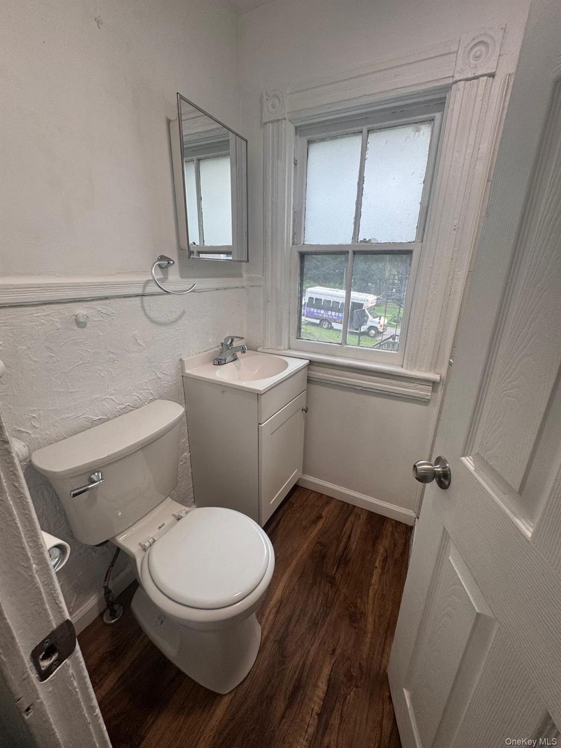 215 N Hamilton Street Unit: 2