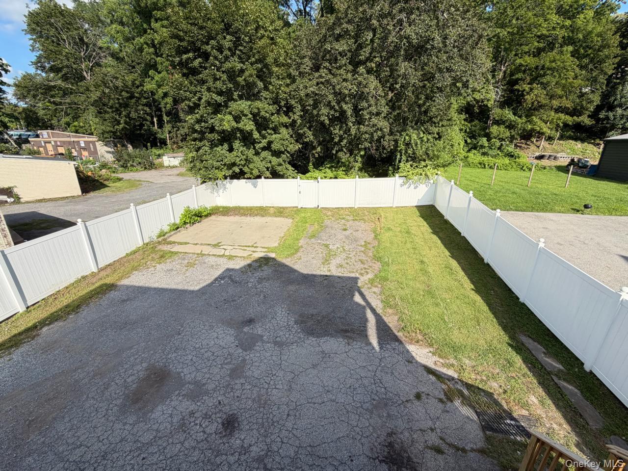 215 N Hamilton Street Unit: 2