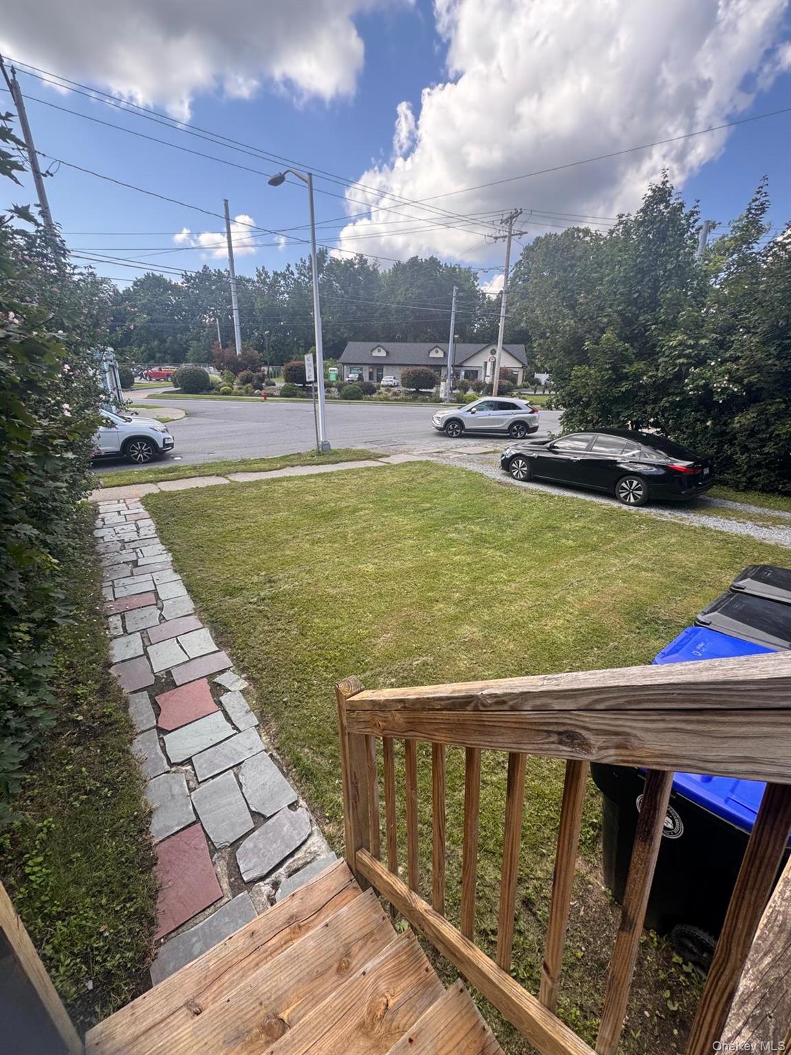 215 N Hamilton Street Unit: 2