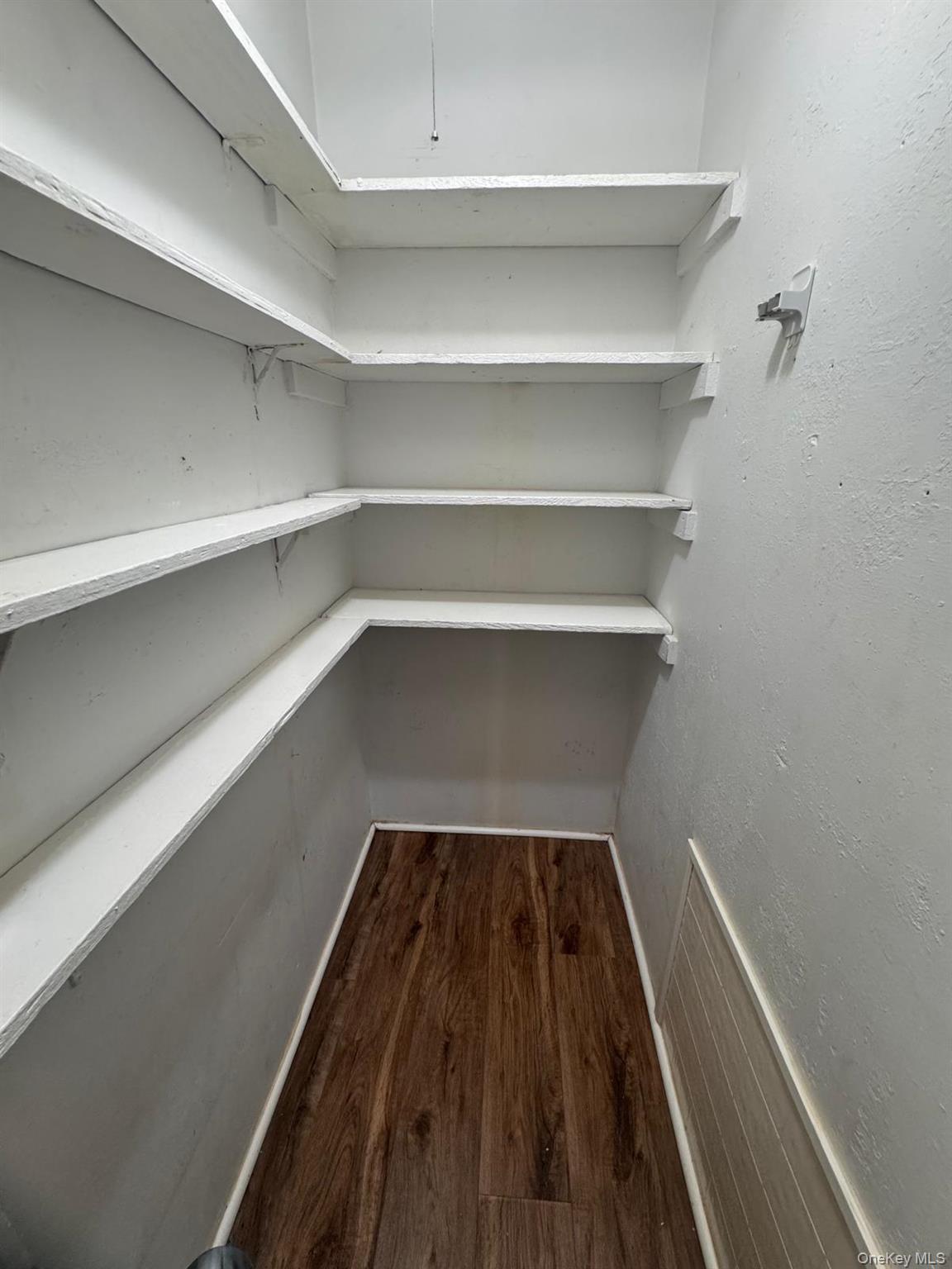 215 N Hamilton Street Unit: 2